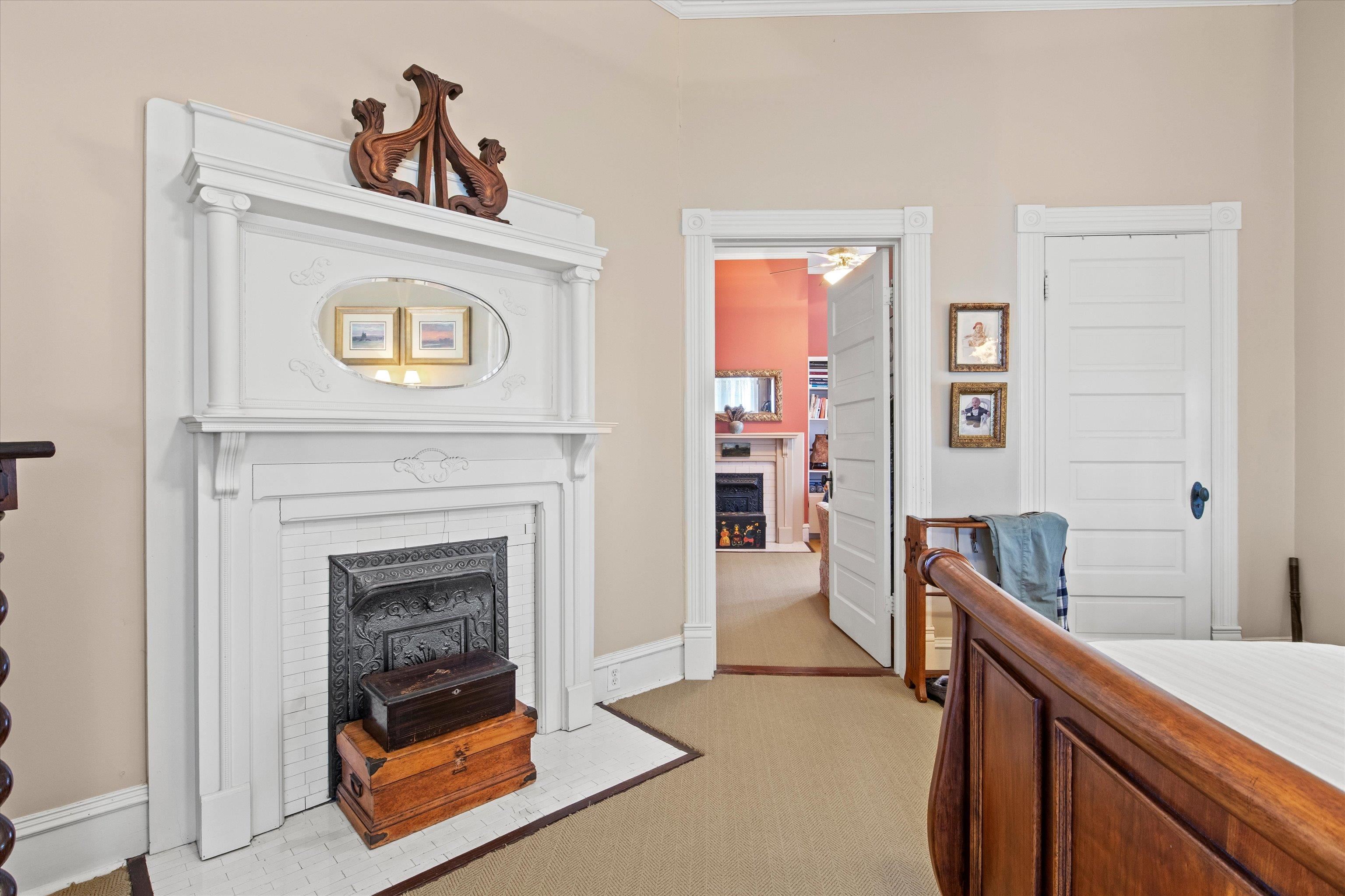 336 N JACKSON Street