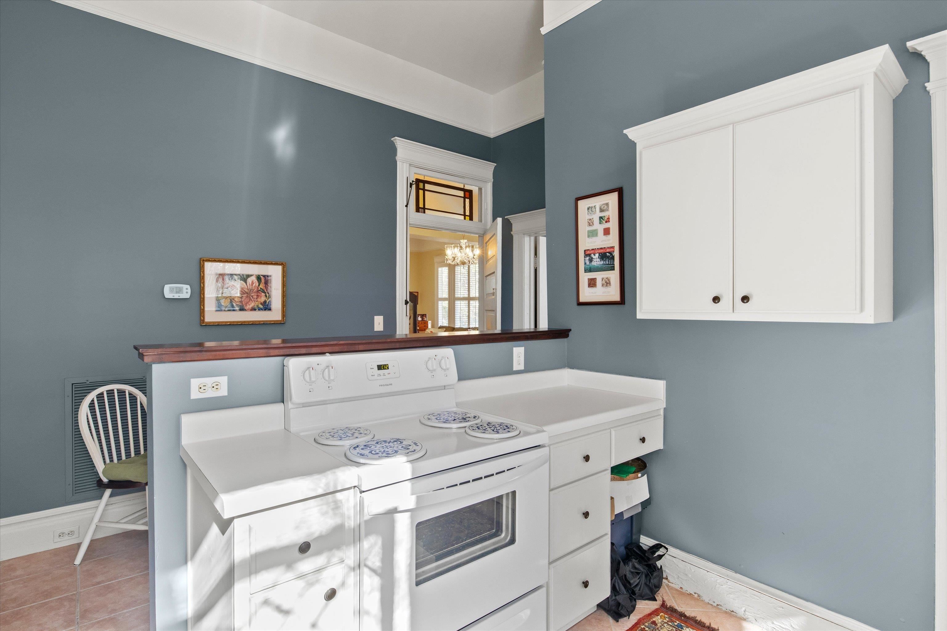 336 N JACKSON Street