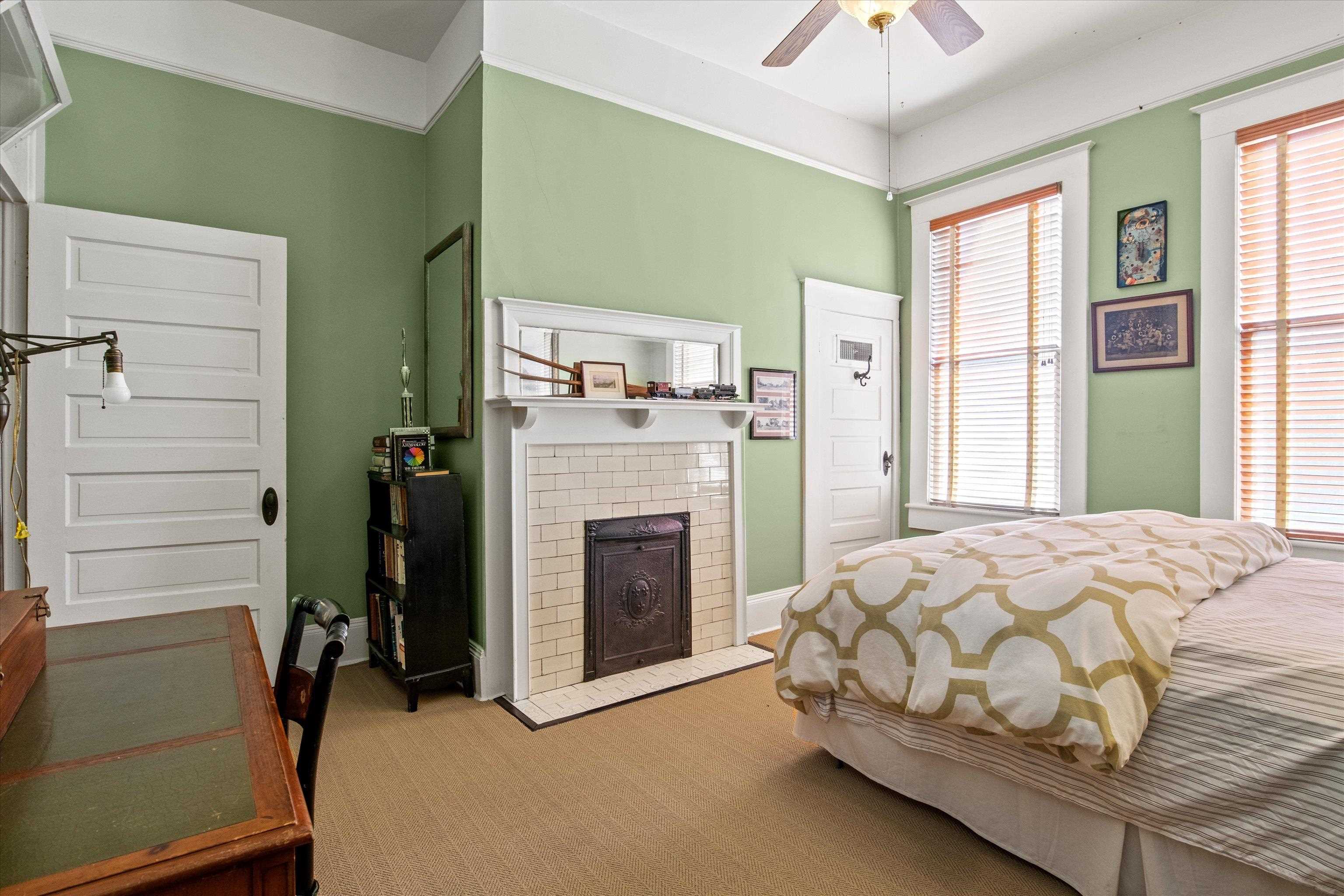 336 N JACKSON Street