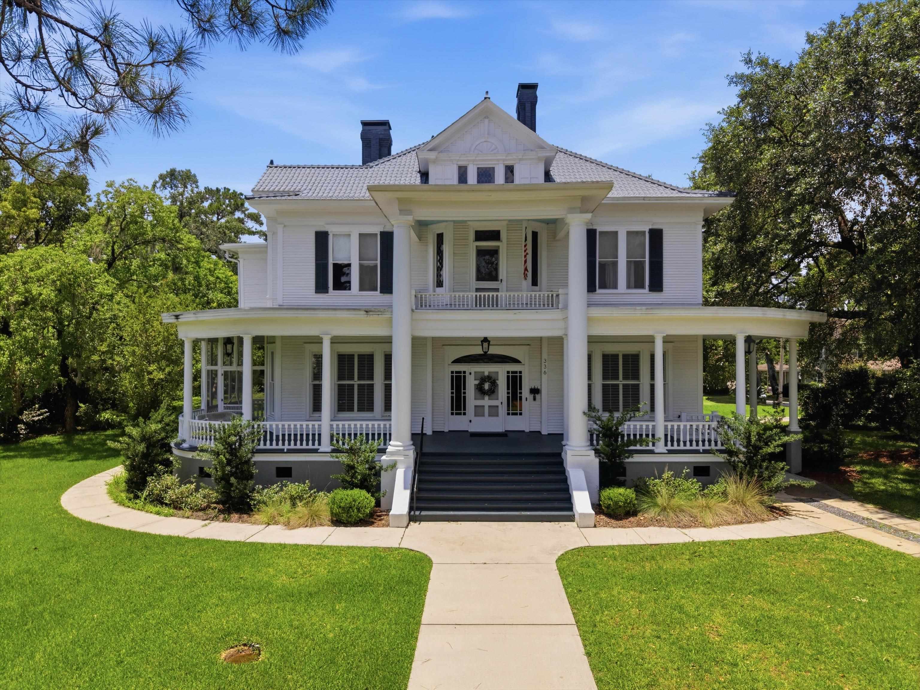 336 N JACKSON Street
