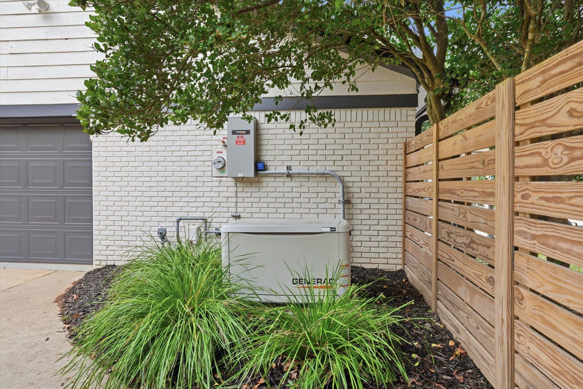 3130 E Shamrock