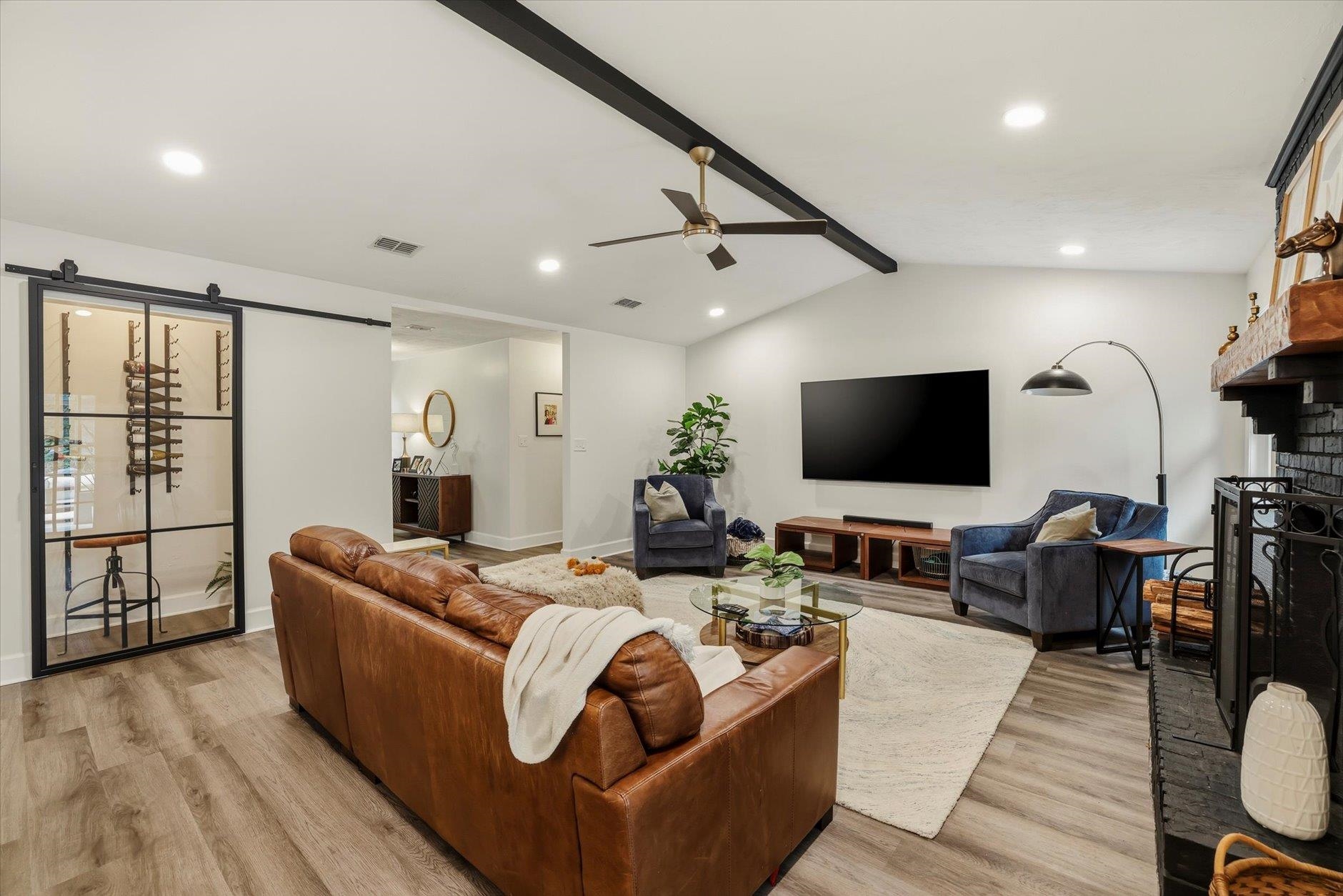 3130 E Shamrock