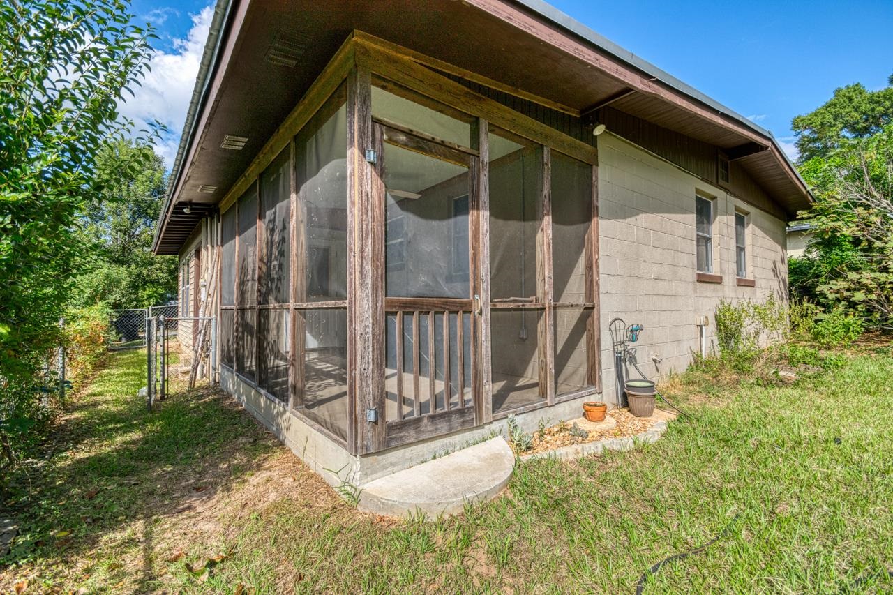 439 Shephard Street