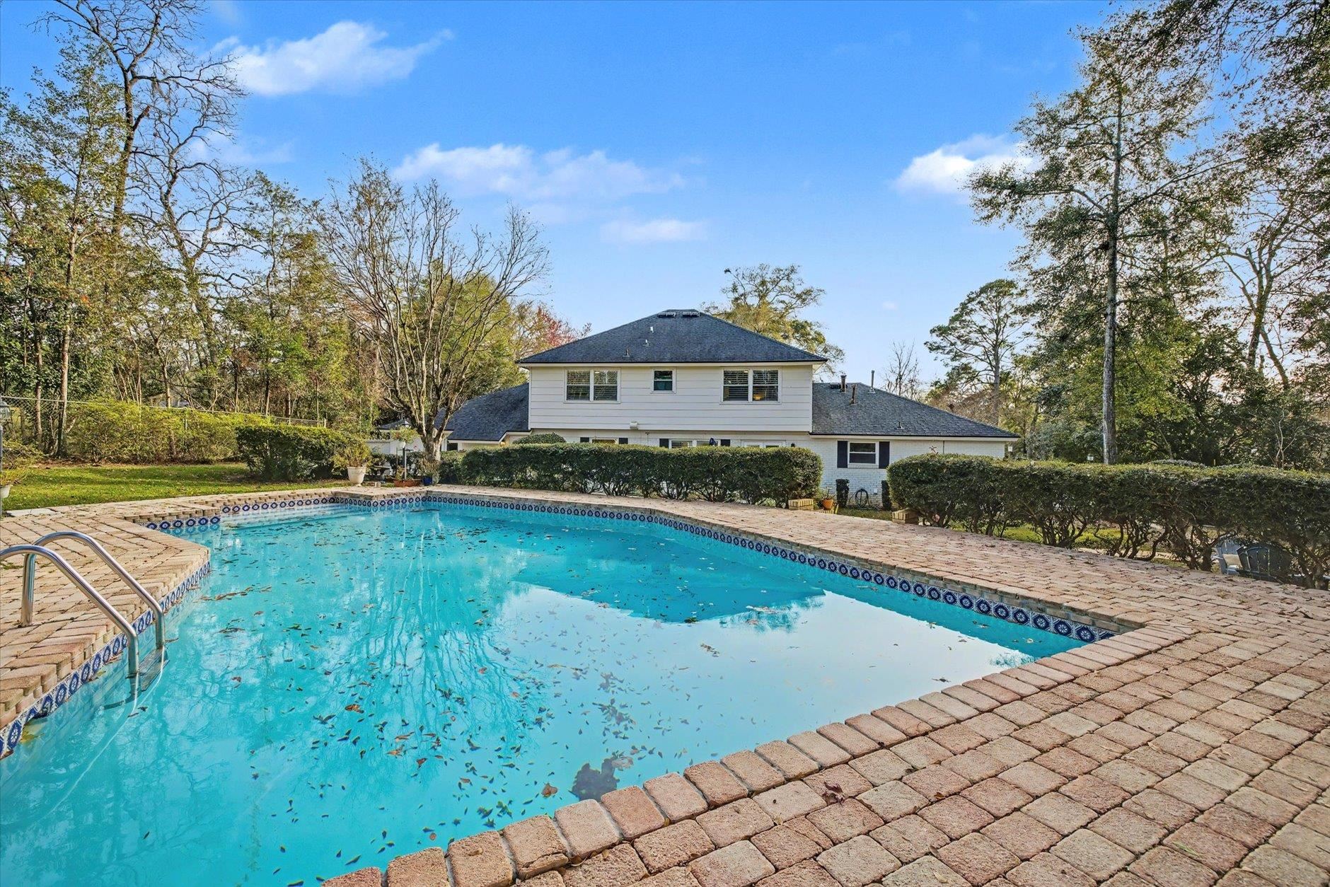 3042 Fermanagh Drive