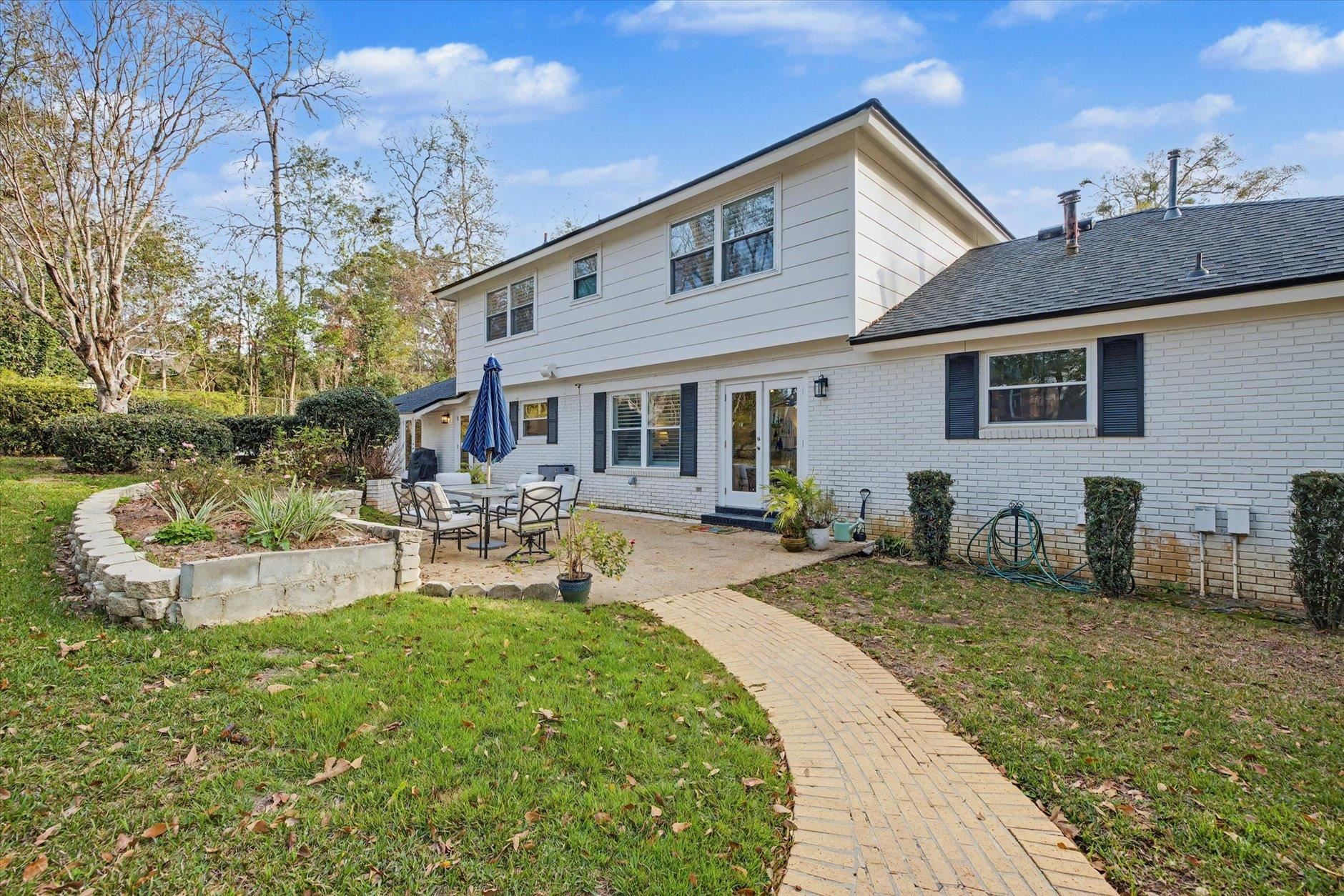 3042 Fermanagh Drive