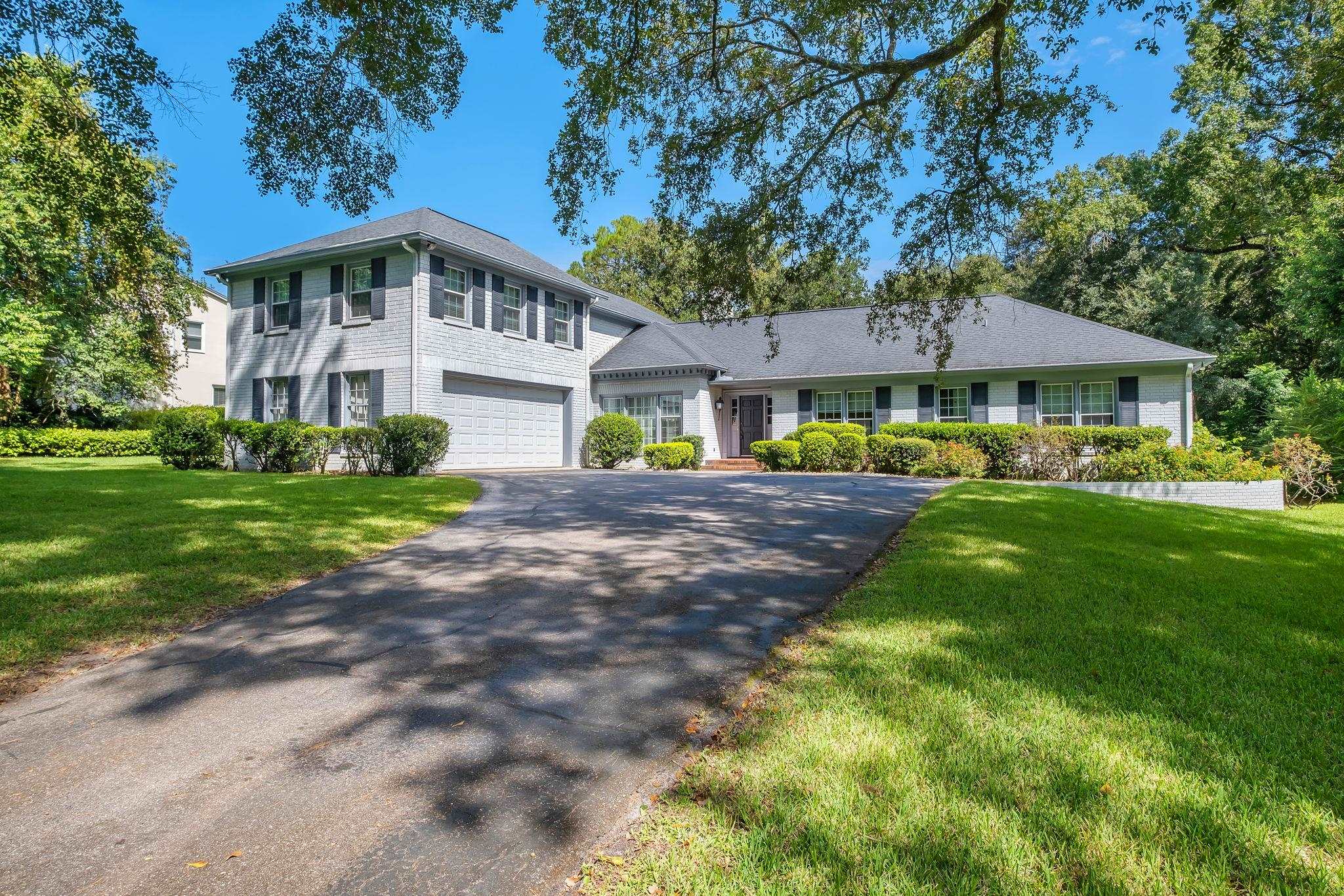 2218 Killarney Way
