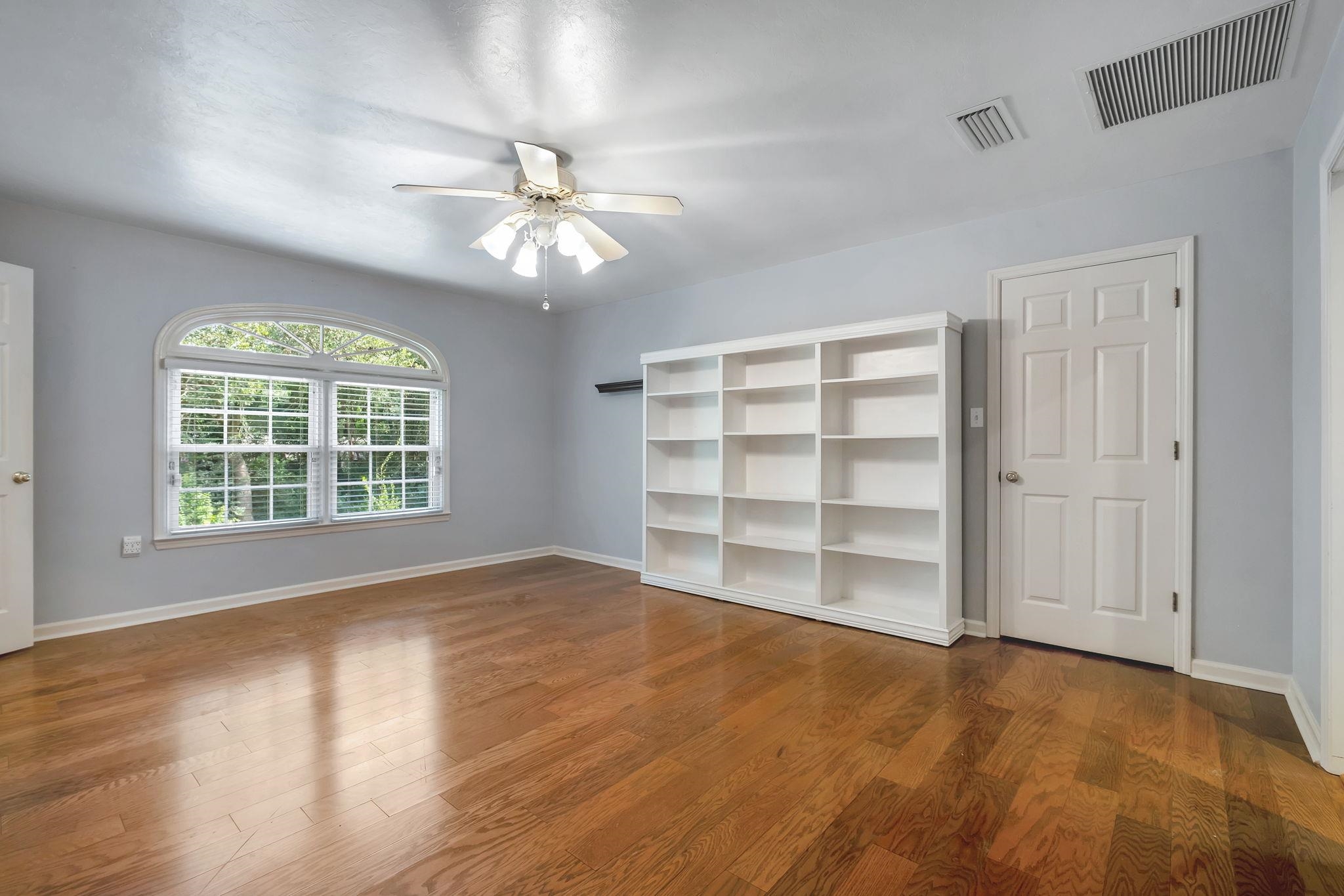 2218 Killarney Way