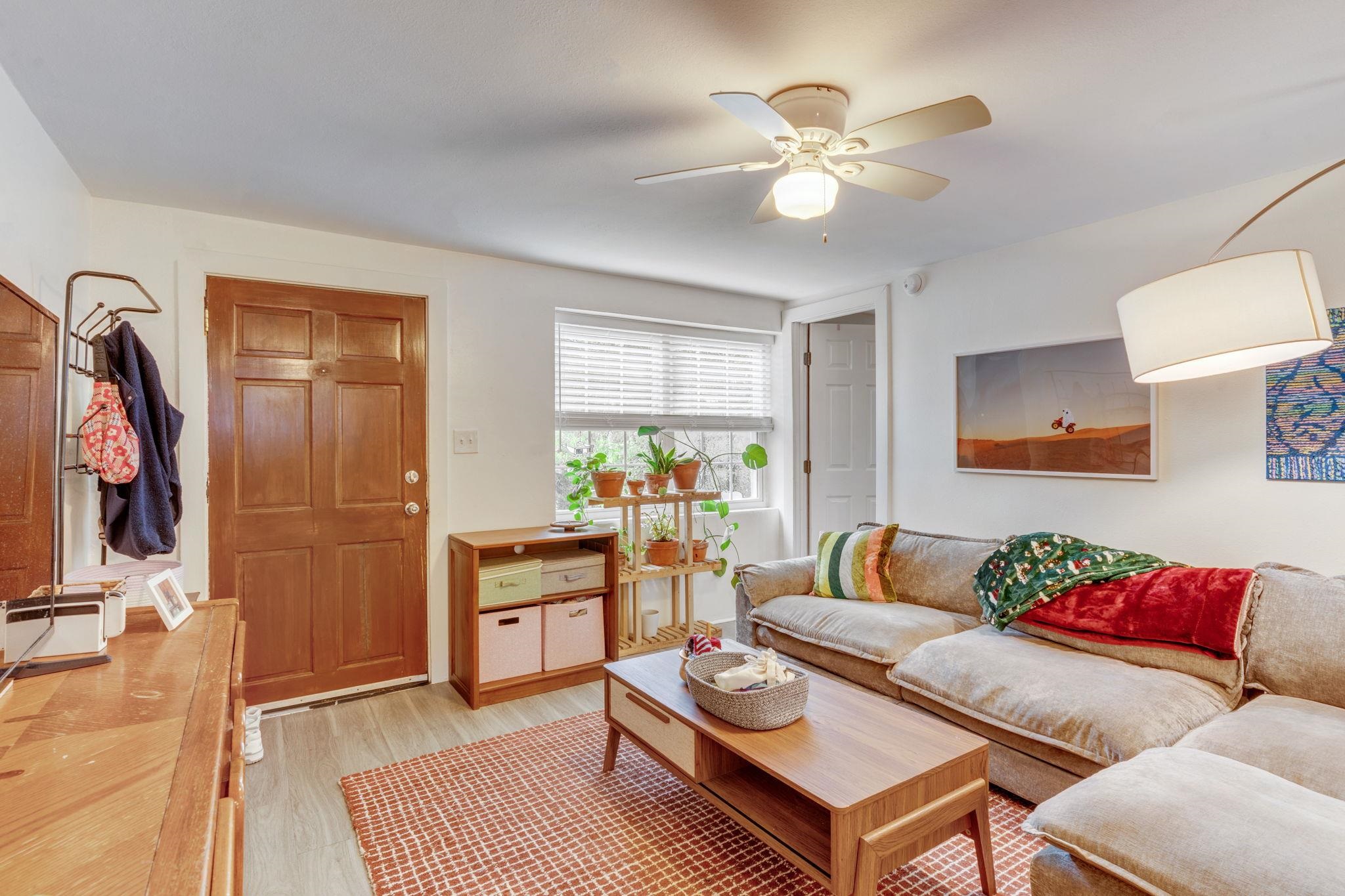 202 E BRADFORD Road Unit: 1-4