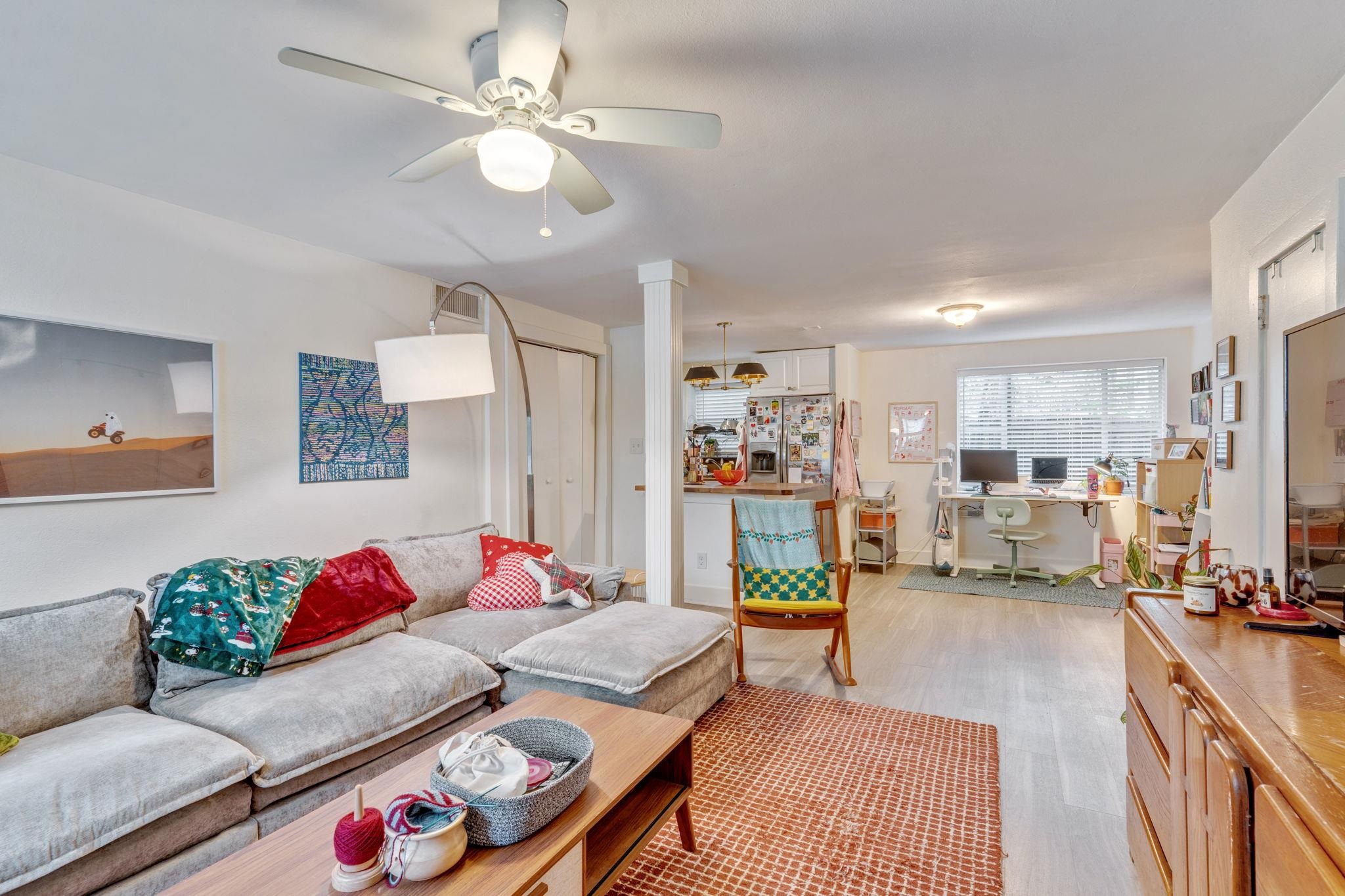 202 E BRADFORD Road Unit: 1-4