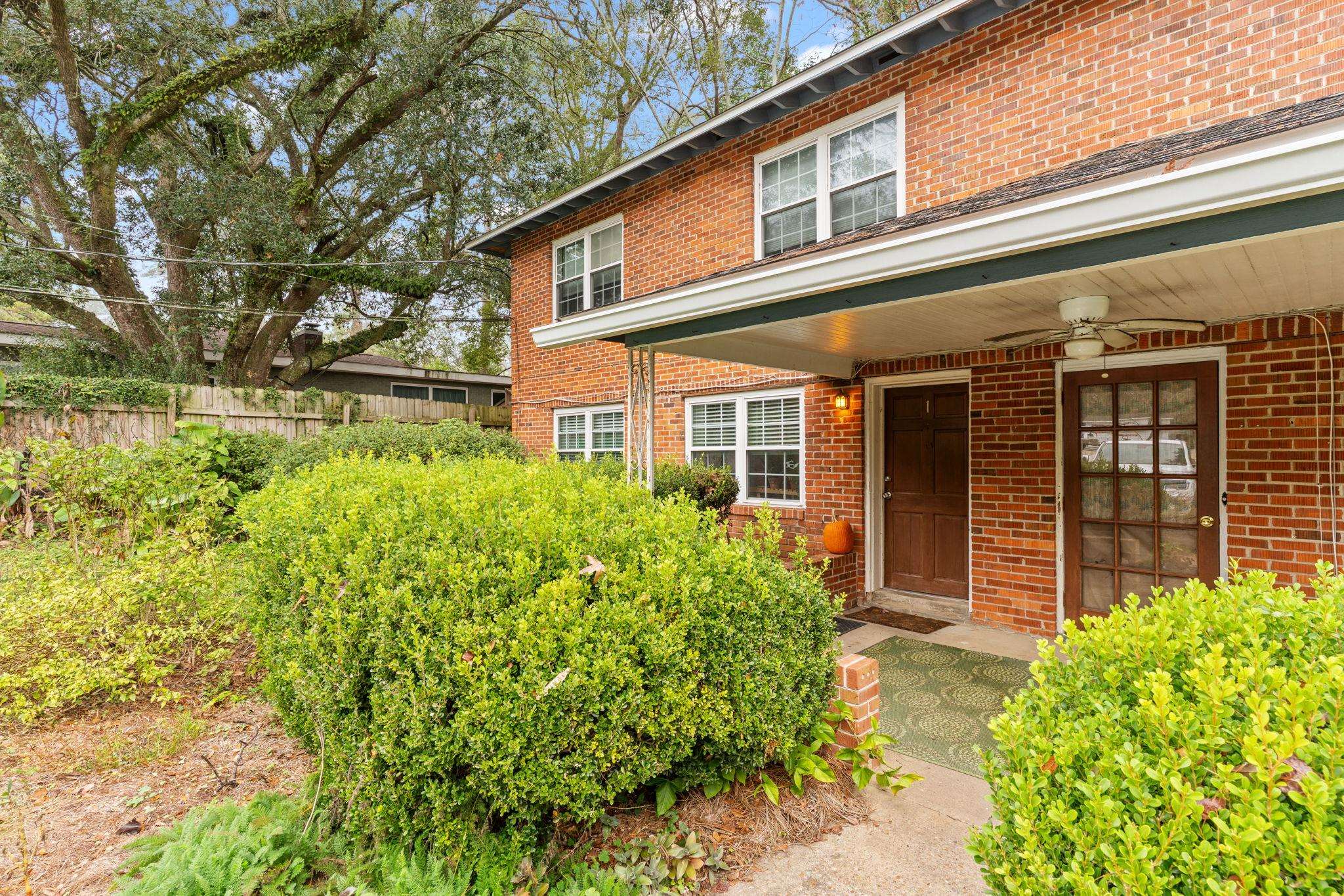 202 E BRADFORD Road Unit: 1-4