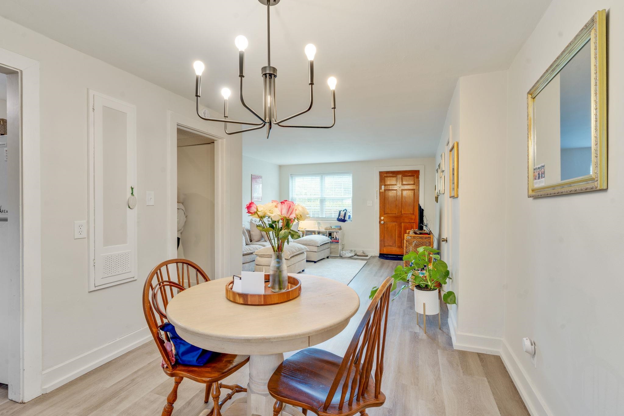 202 E BRADFORD Road Unit: 1-4