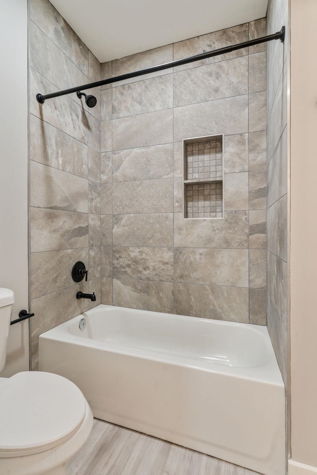 226 E BRADFORD Road Unit: A & B