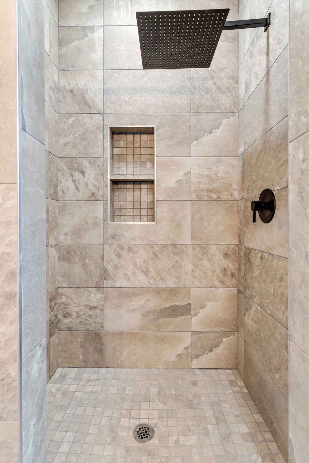 226 E BRADFORD Road Unit: A & B