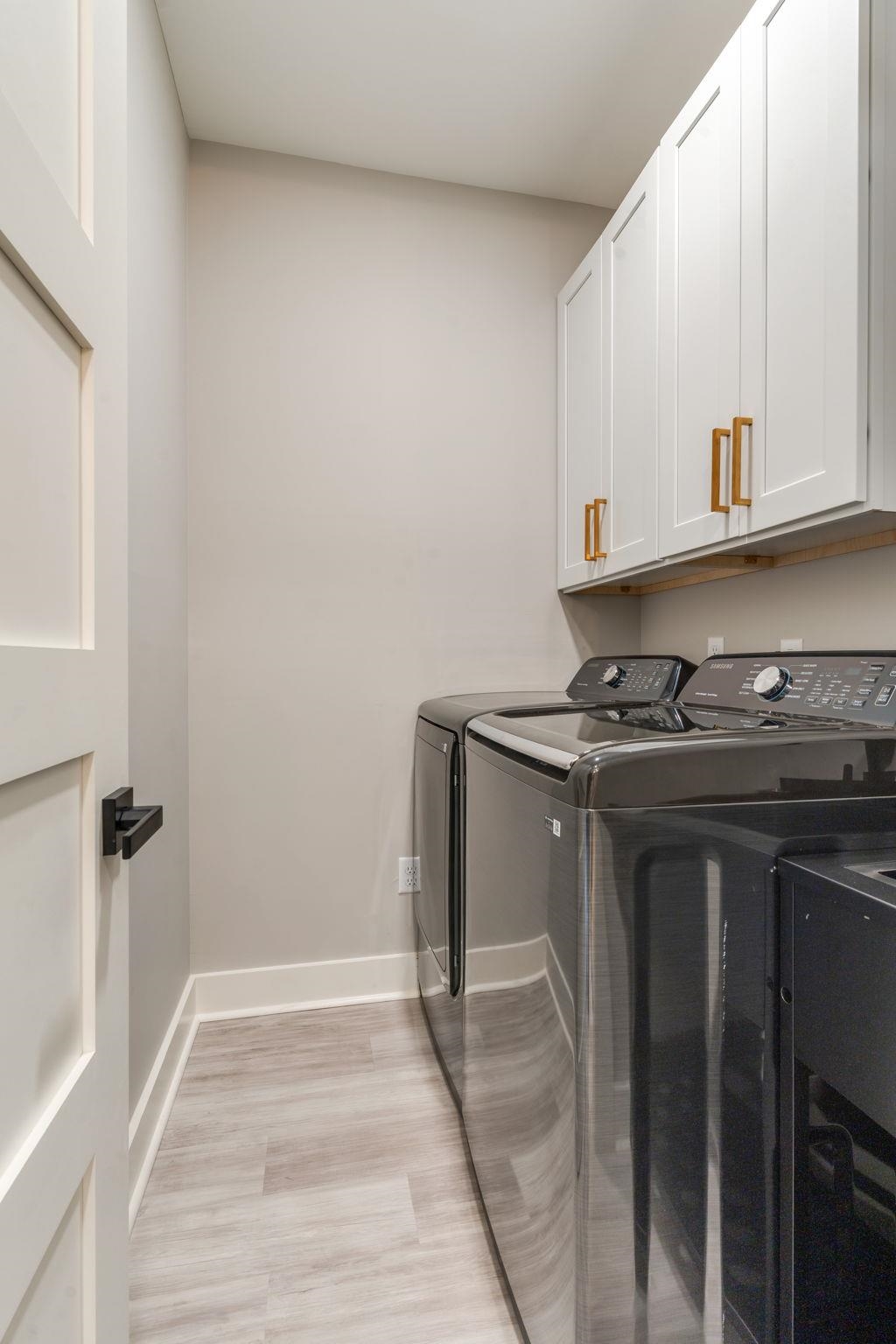 226 E BRADFORD Road Unit: A & B