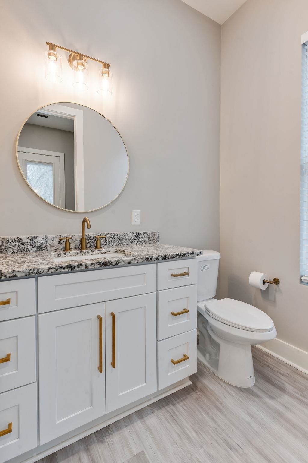 226 E BRADFORD Road Unit: A & B