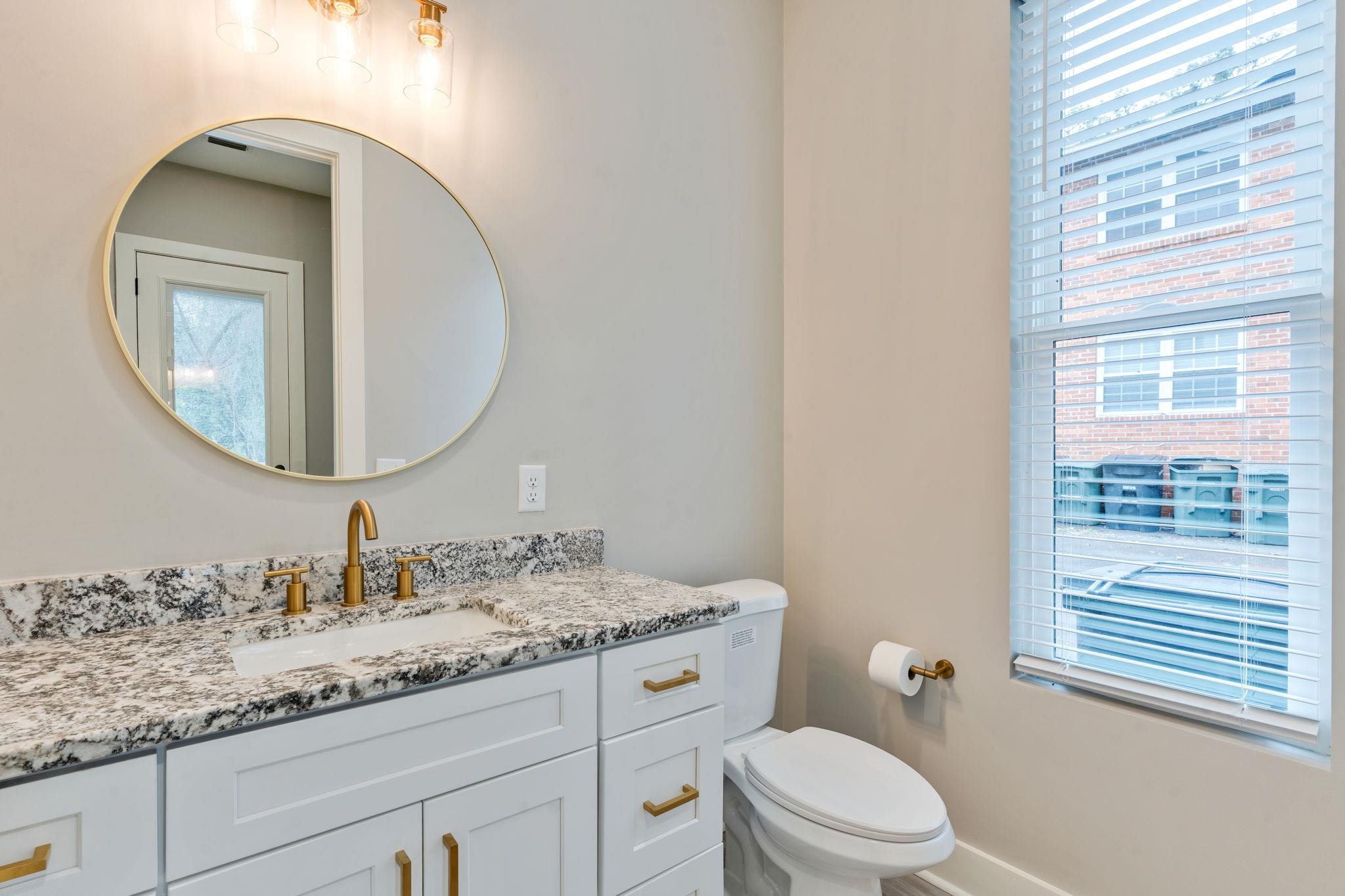 226 E BRADFORD Road Unit: A & B