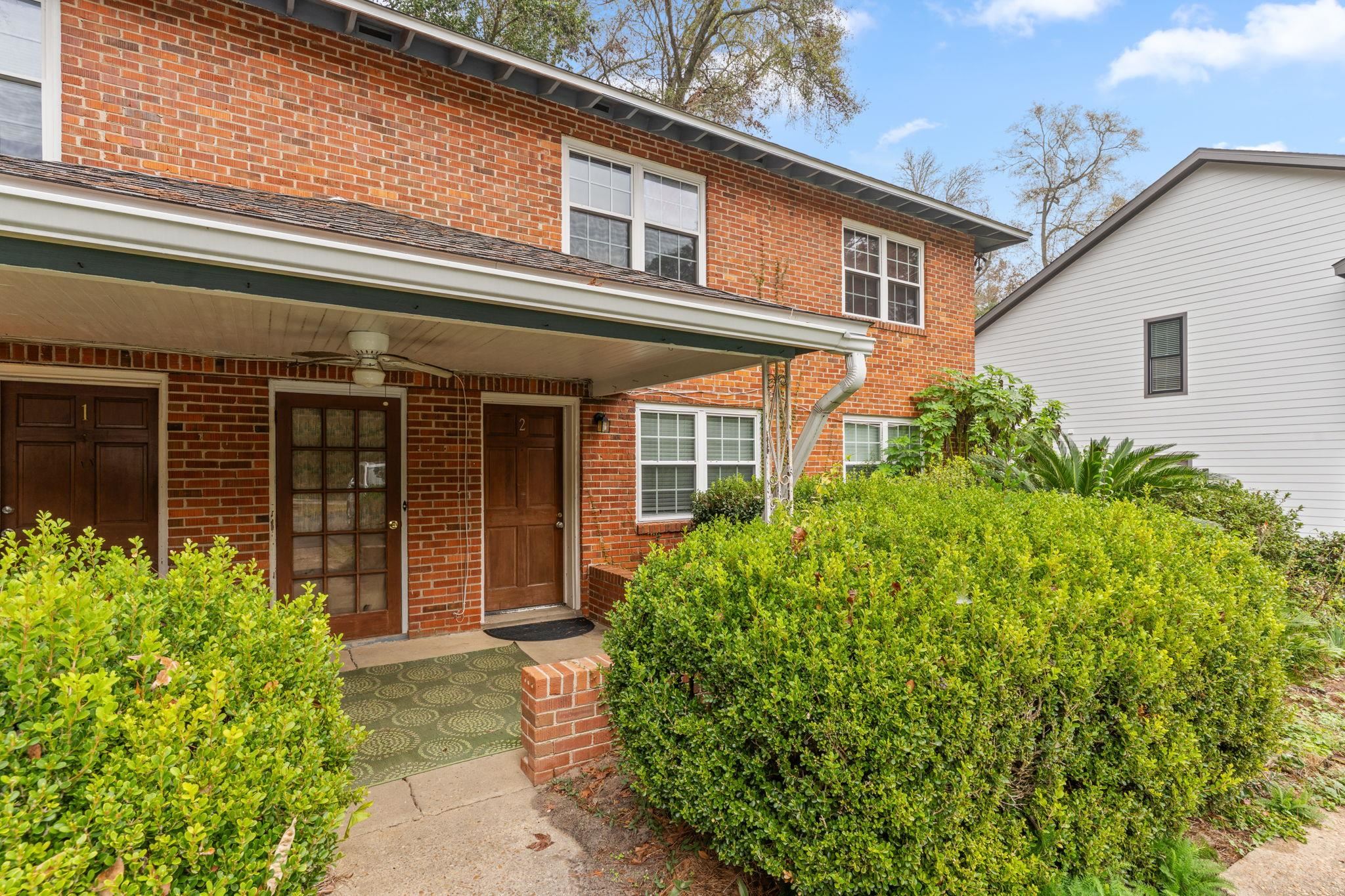 226 E BRADFORD Road Unit: A & B