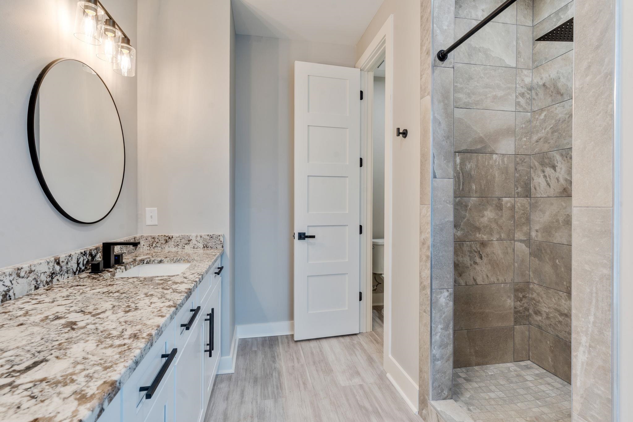 226 E BRADFORD Road Unit: A & B