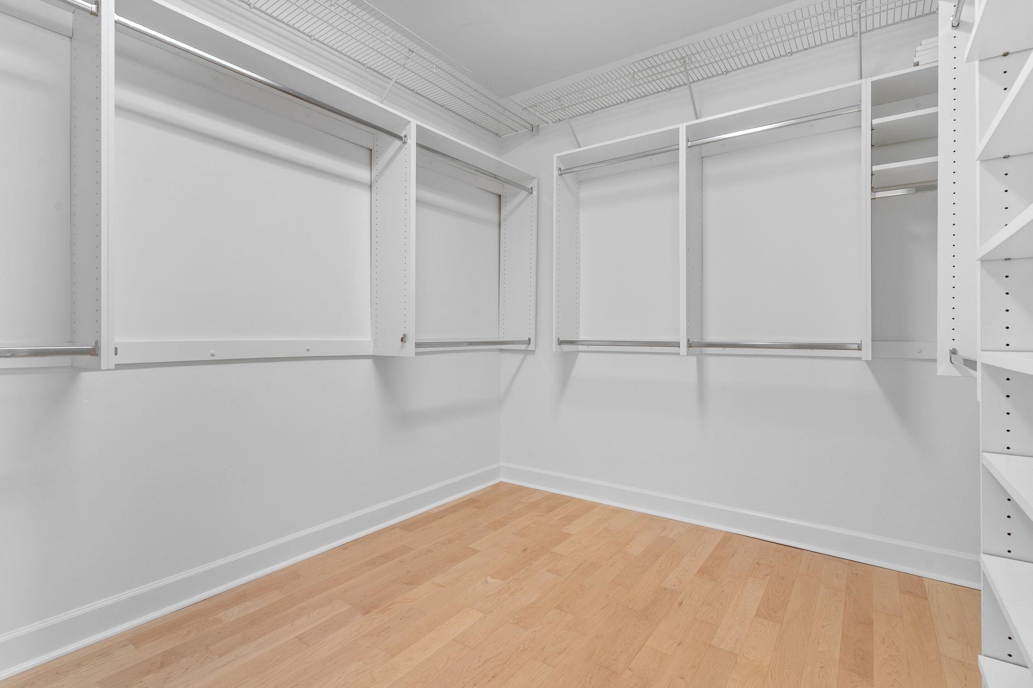 8983 Winged Foot Drive