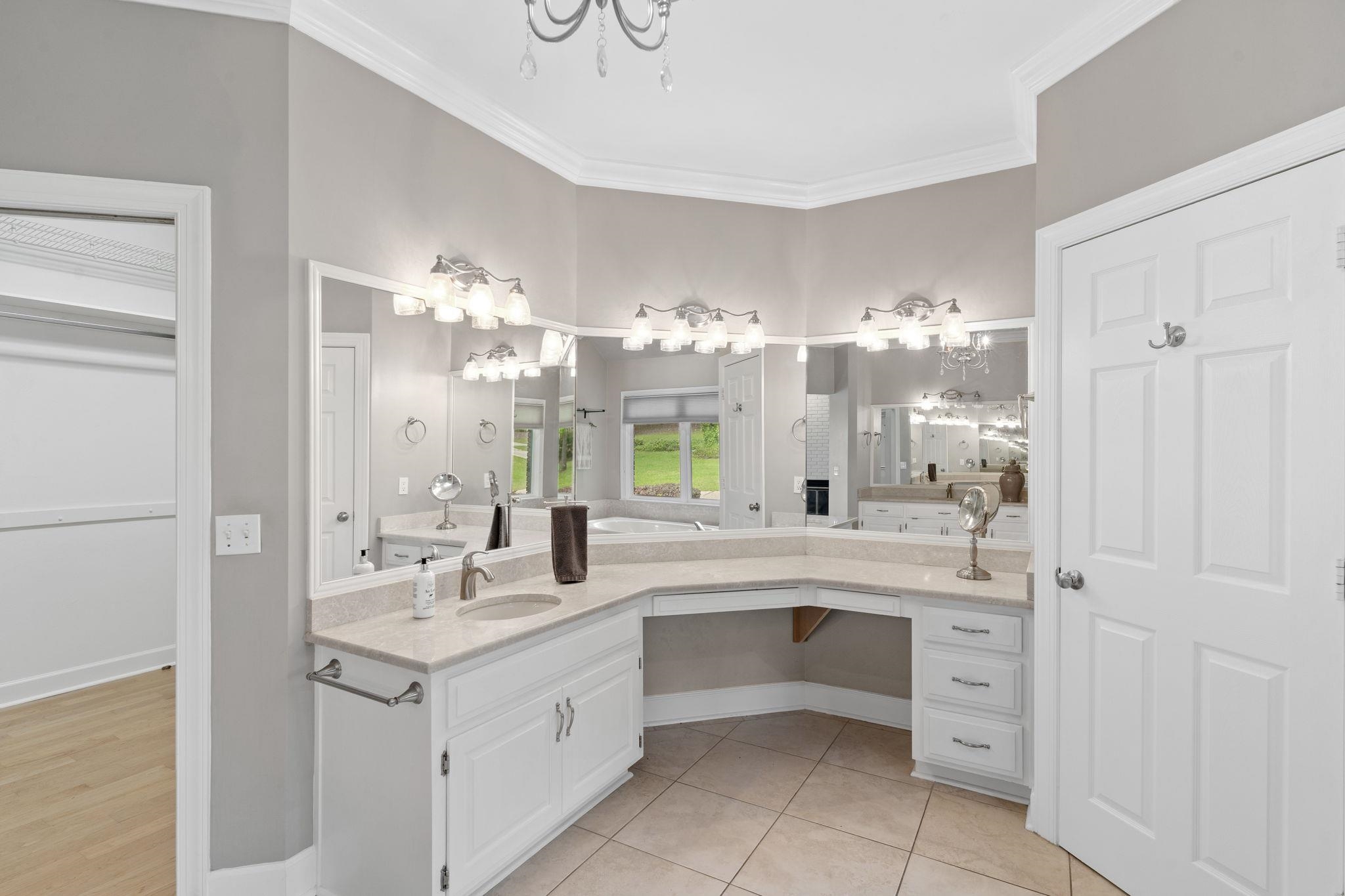 8983 Winged Foot Drive