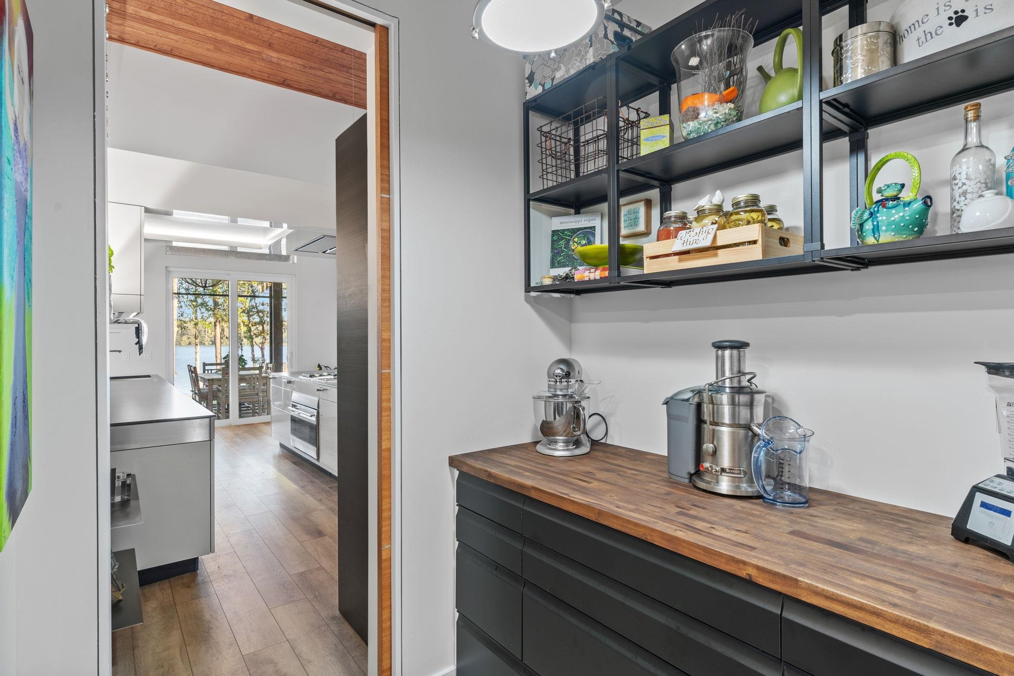 1007 Williams Landing Road