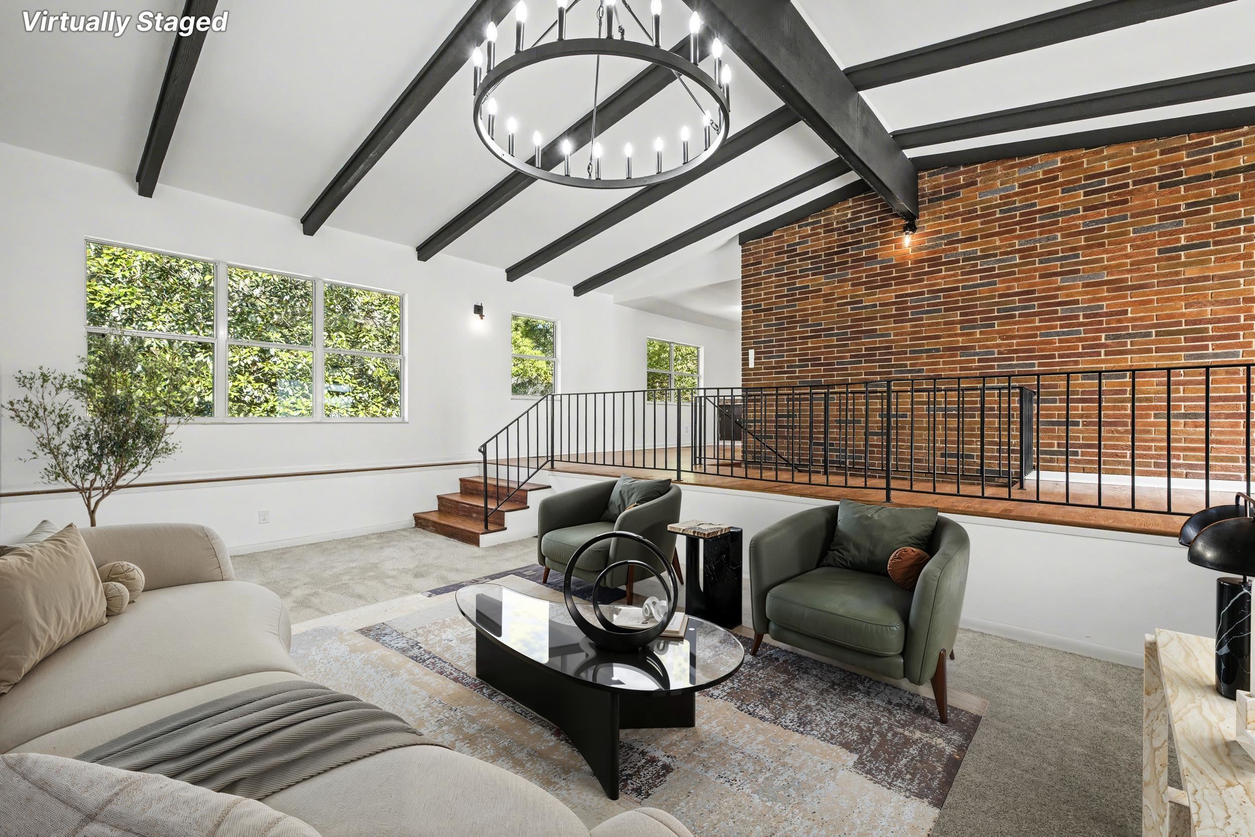 900 Oak Knoll Avenue