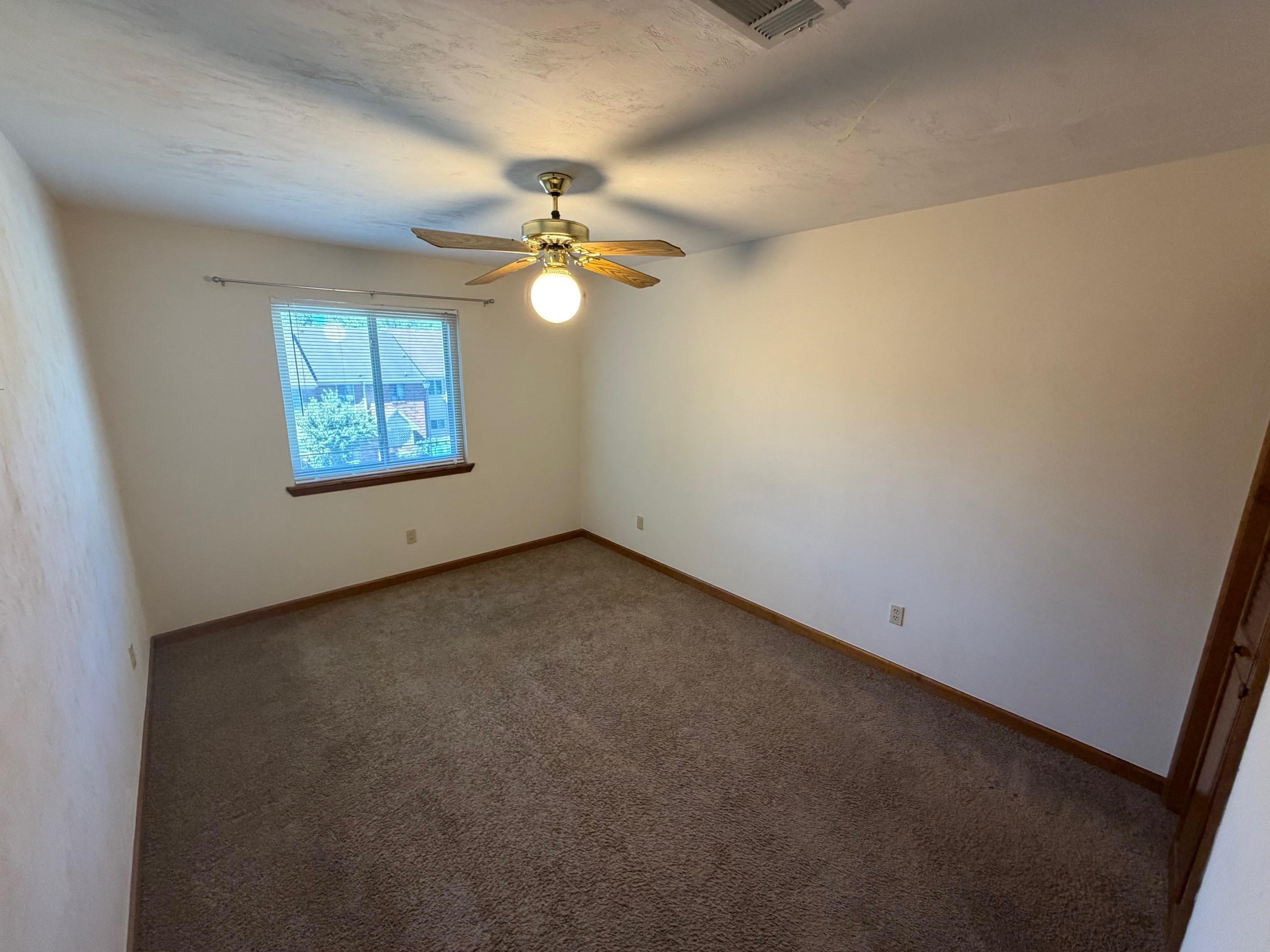 3207 Shamrock Unit: Apt. 33