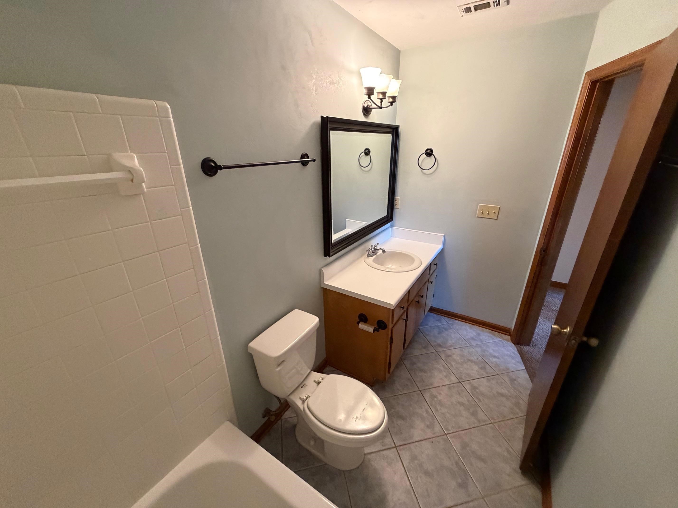 3207 Shamrock Unit: Apt. 33