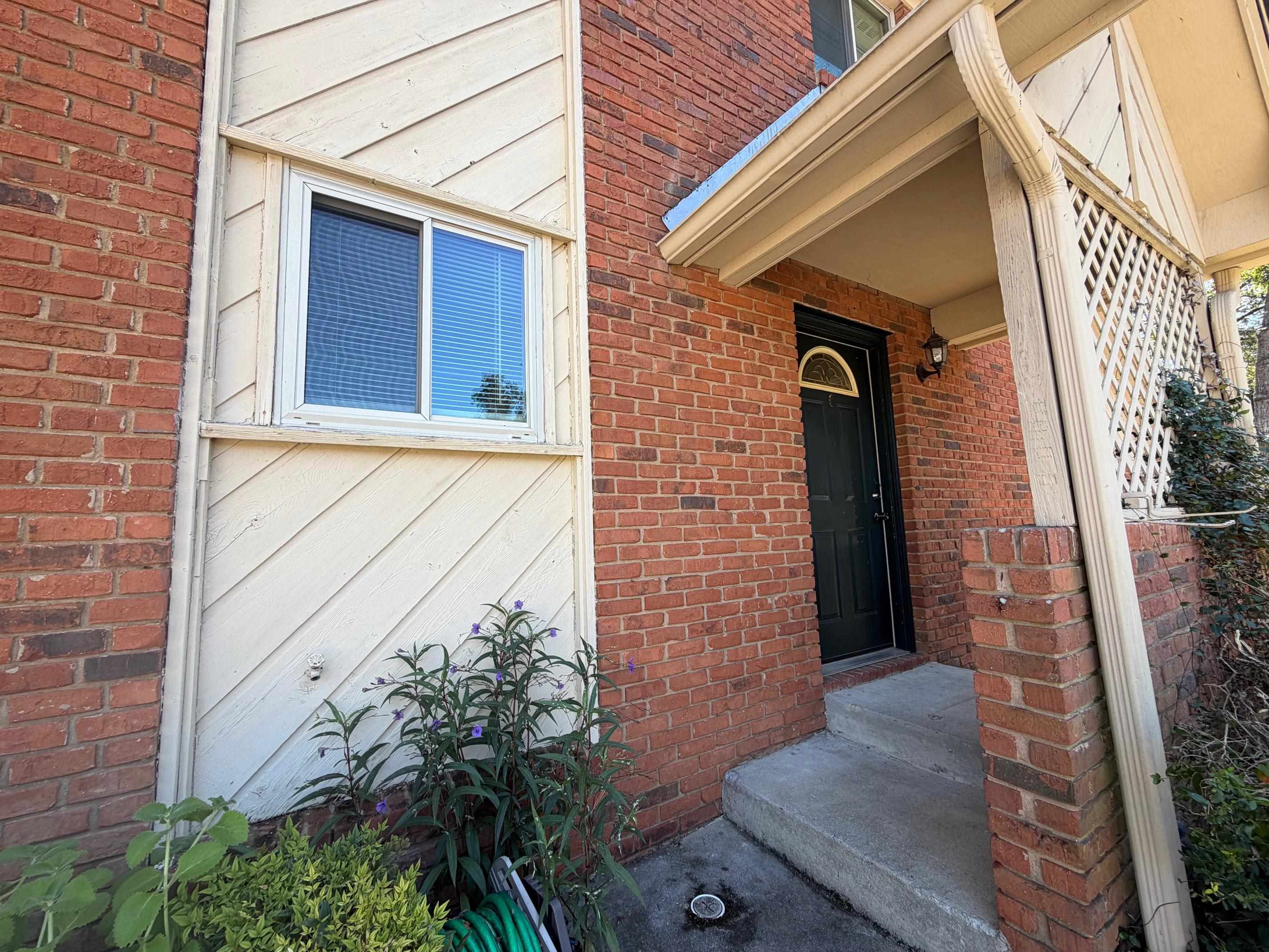 3207 Shamrock Unit: Apt. 33