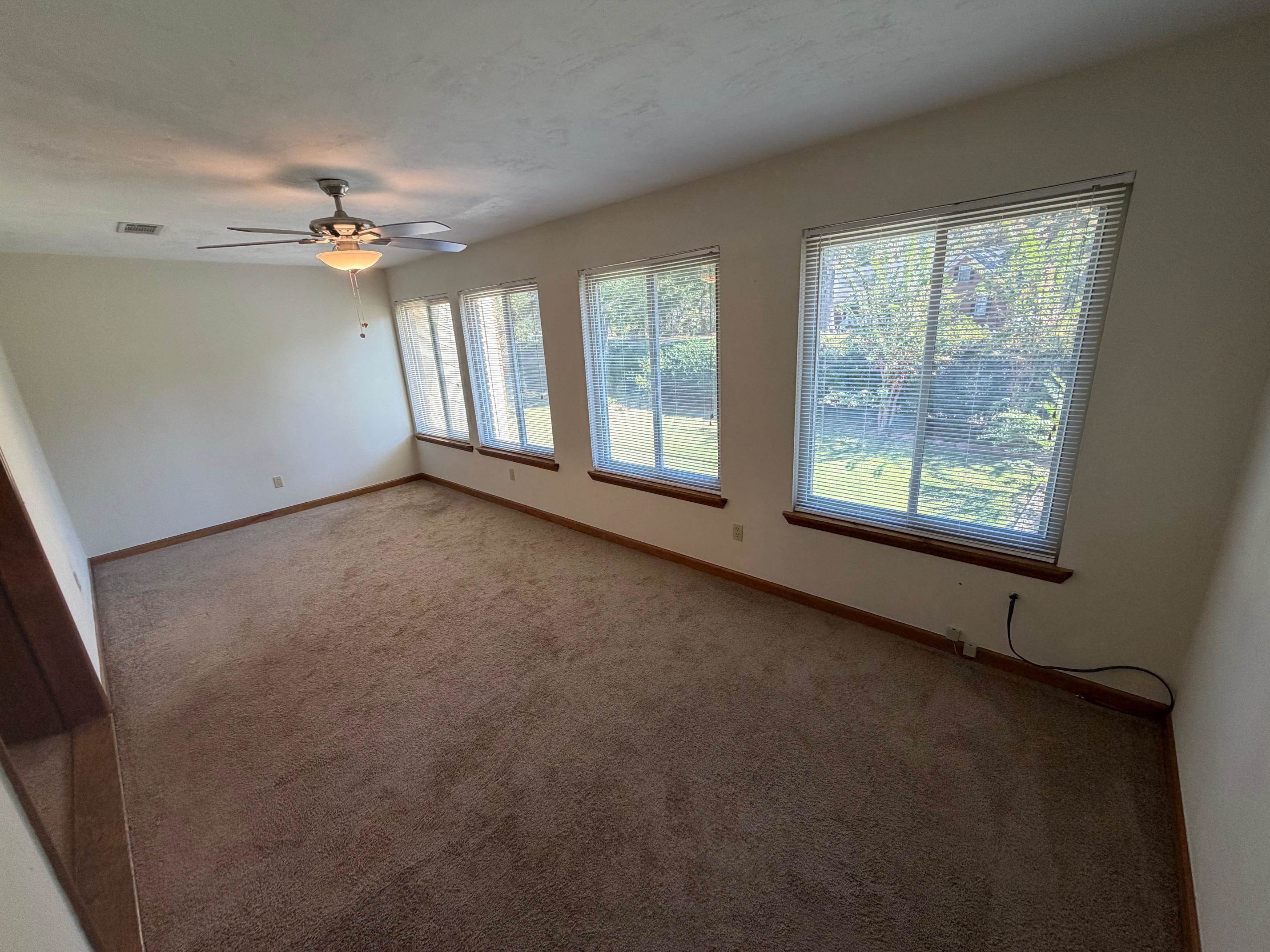 3207 Shamrock Unit: Apt. 33