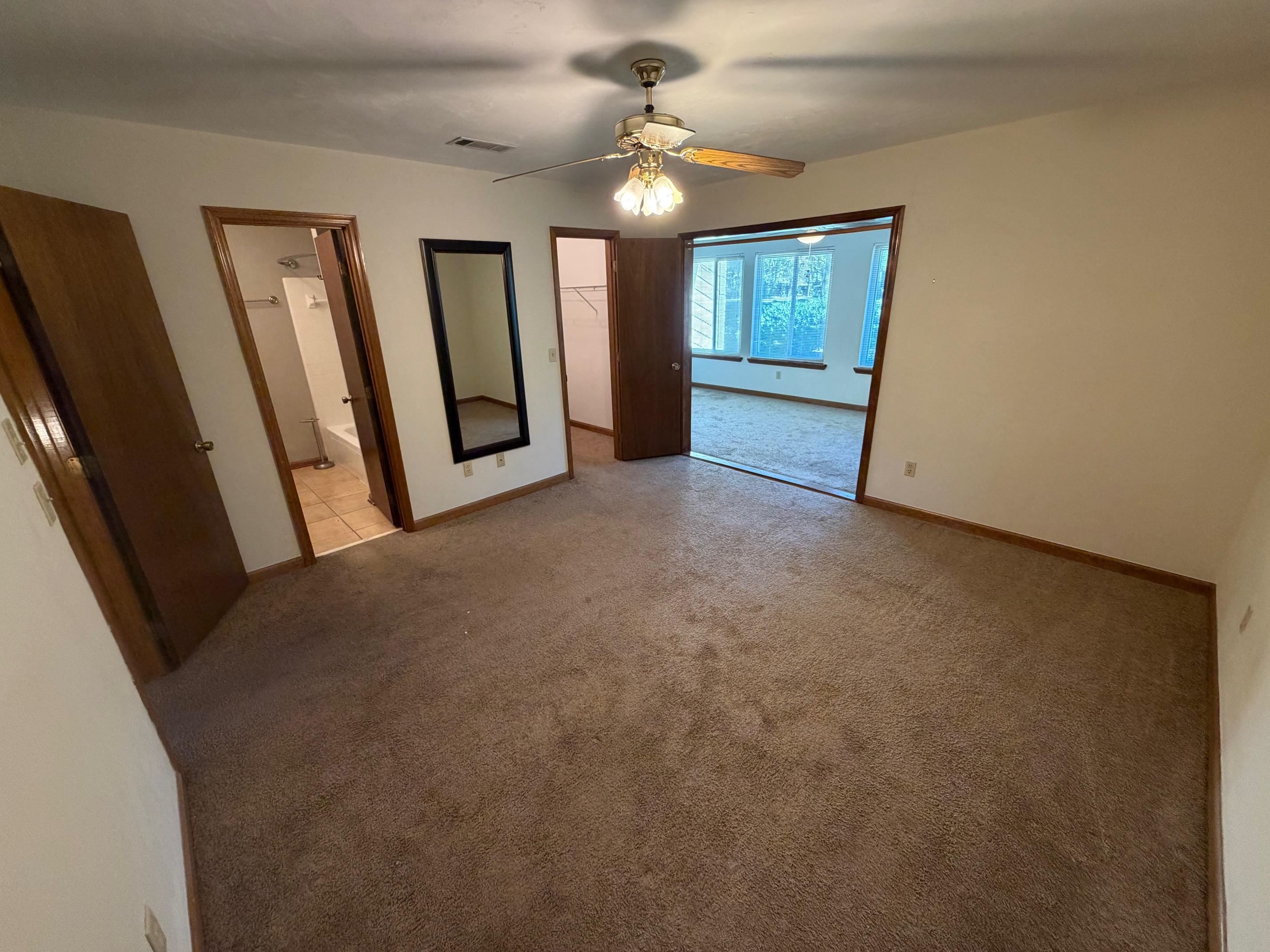 3207 Shamrock Unit: Apt. 33