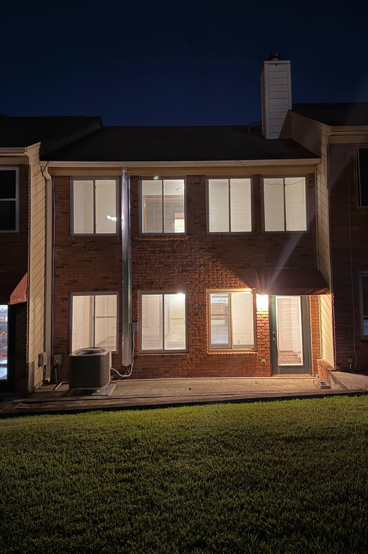 3207 Shamrock Unit: Apt. 33