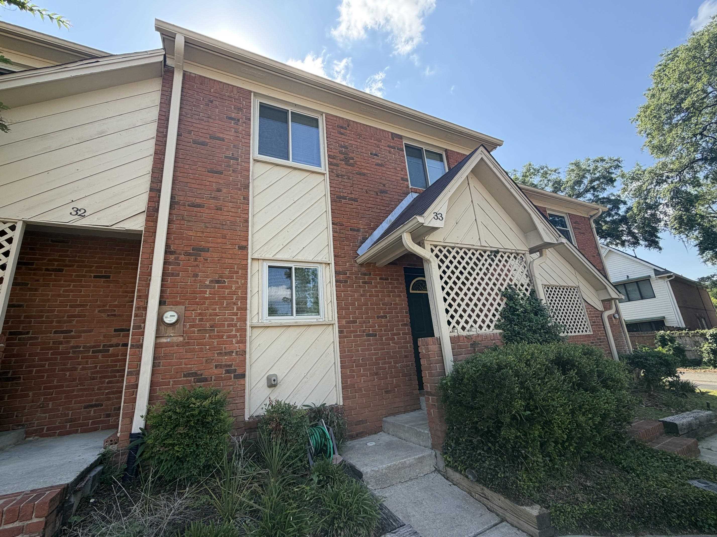 3207 Shamrock Unit: Apt. 33