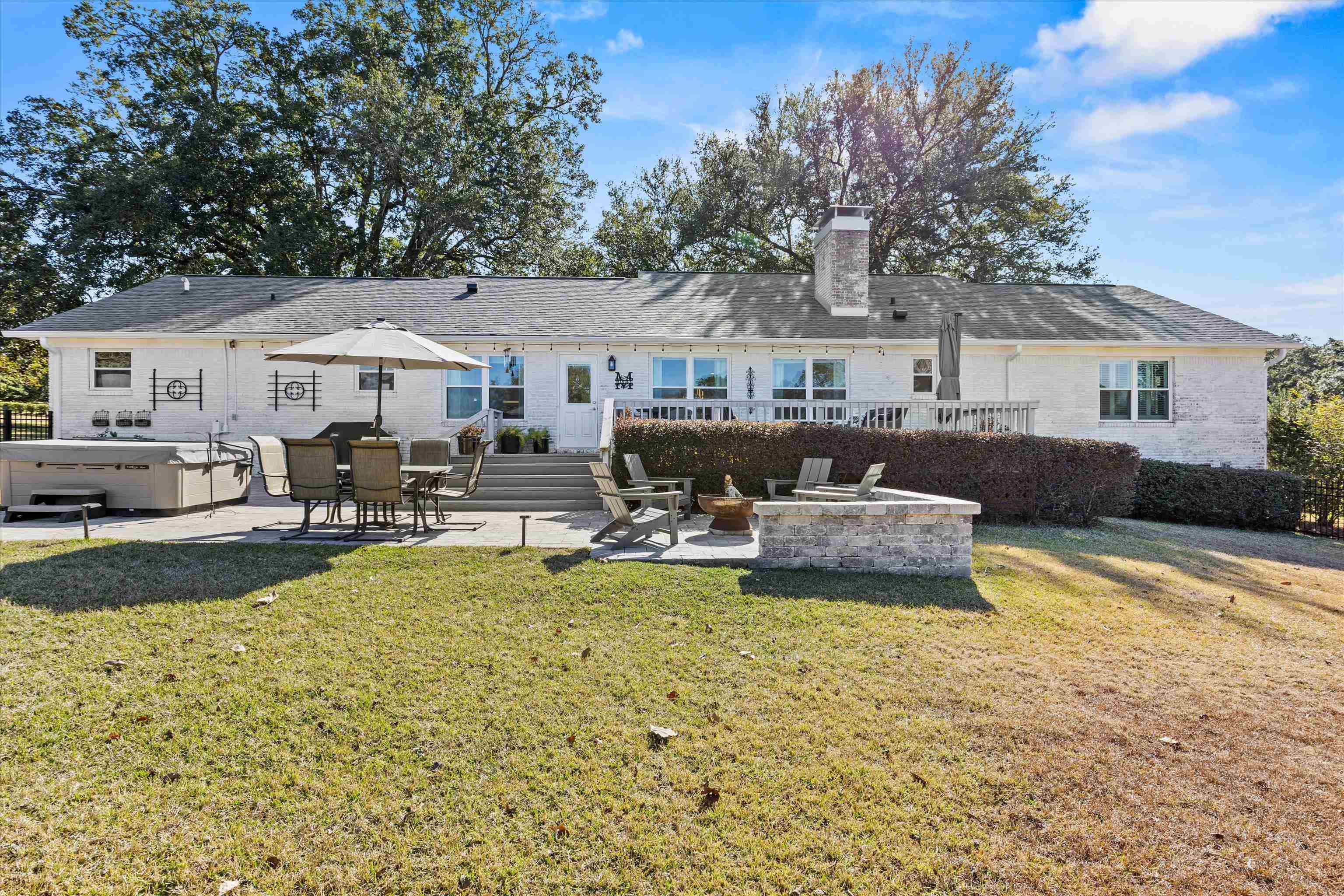 2908 Tyron Circle