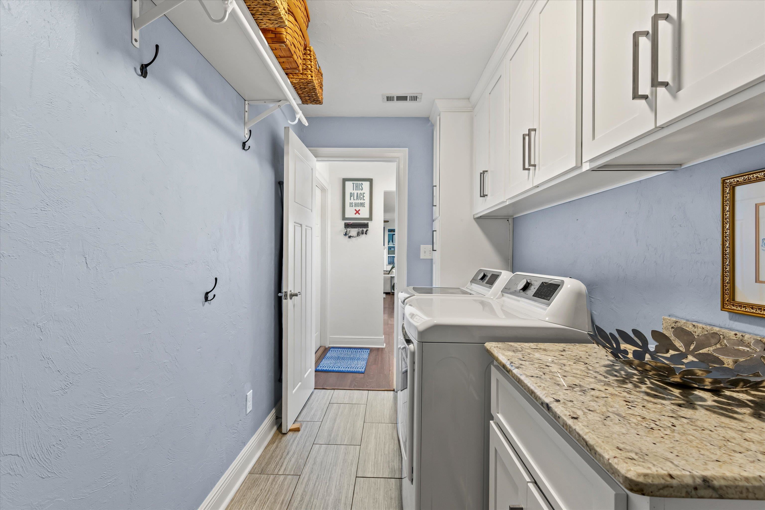 2908 Tyron Circle