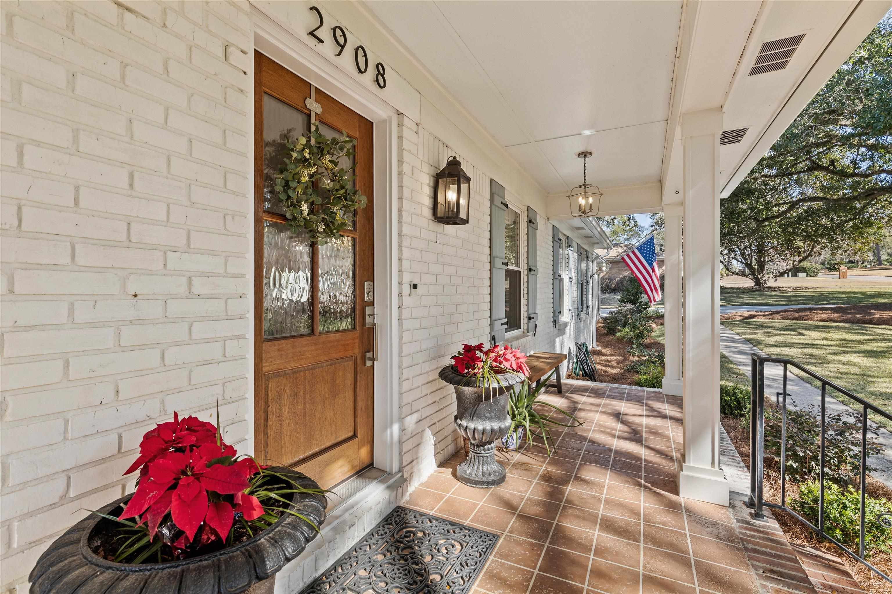 2908 Tyron Circle