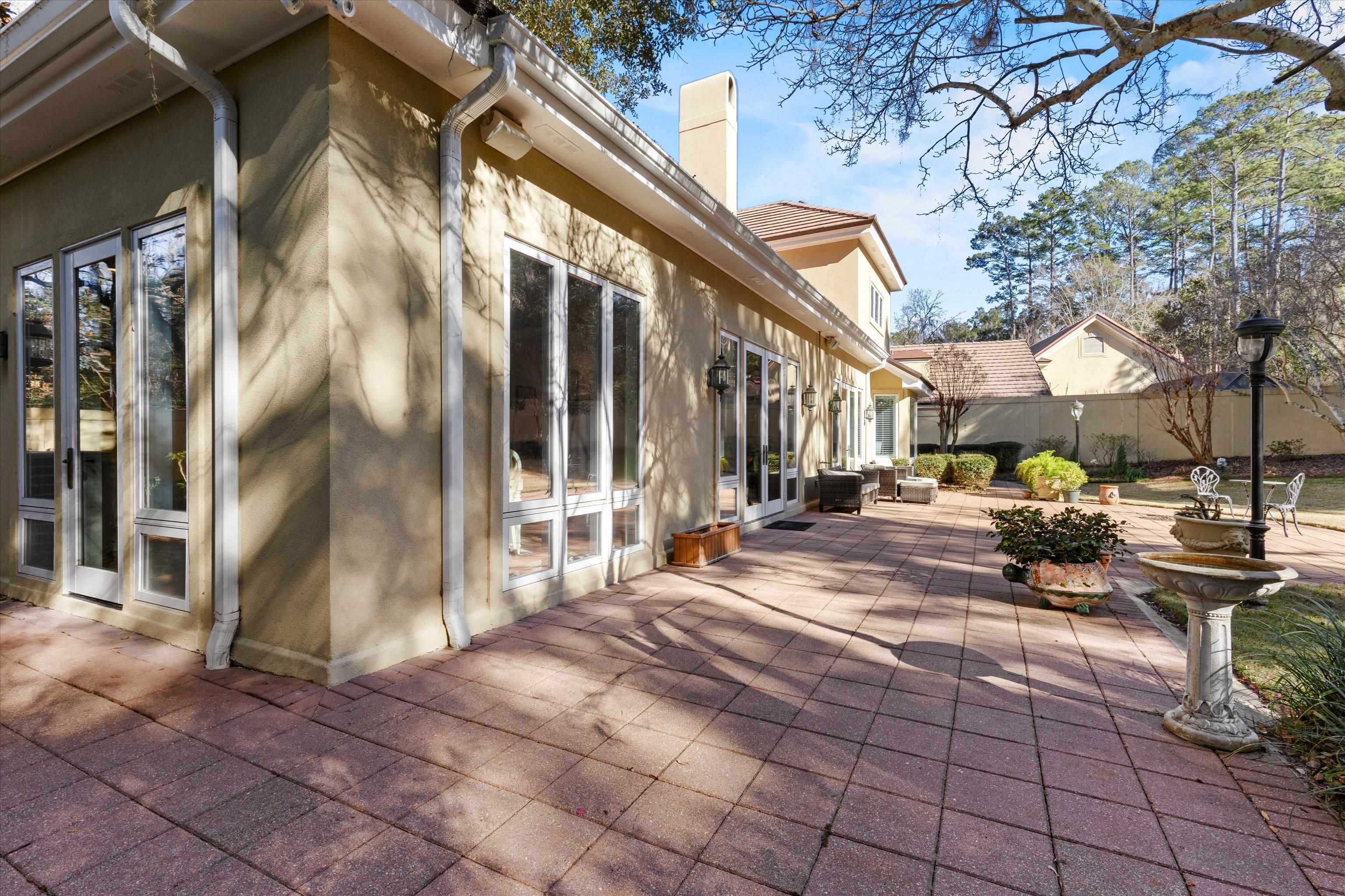 540 Woodfern Court