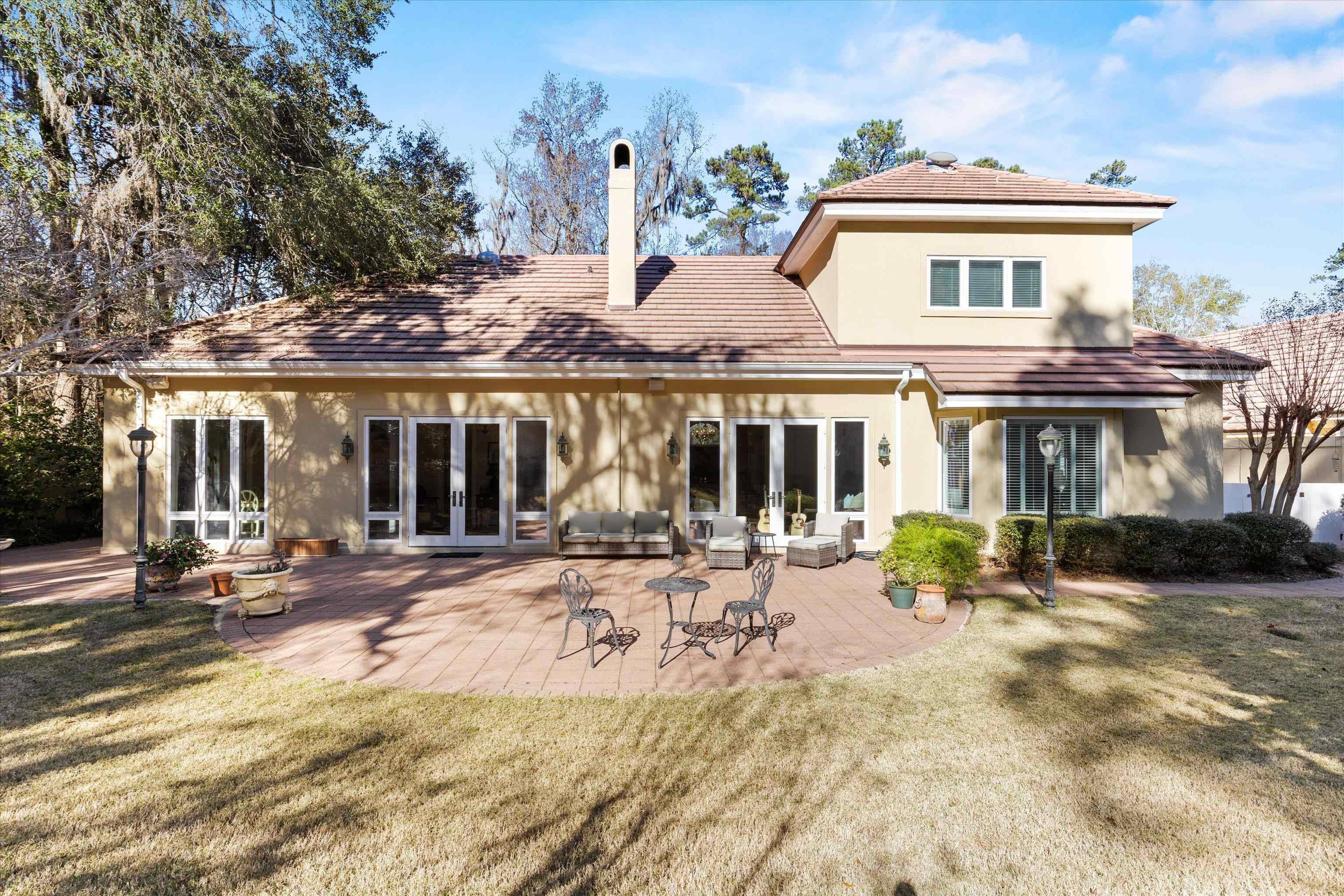 540 Woodfern Court
