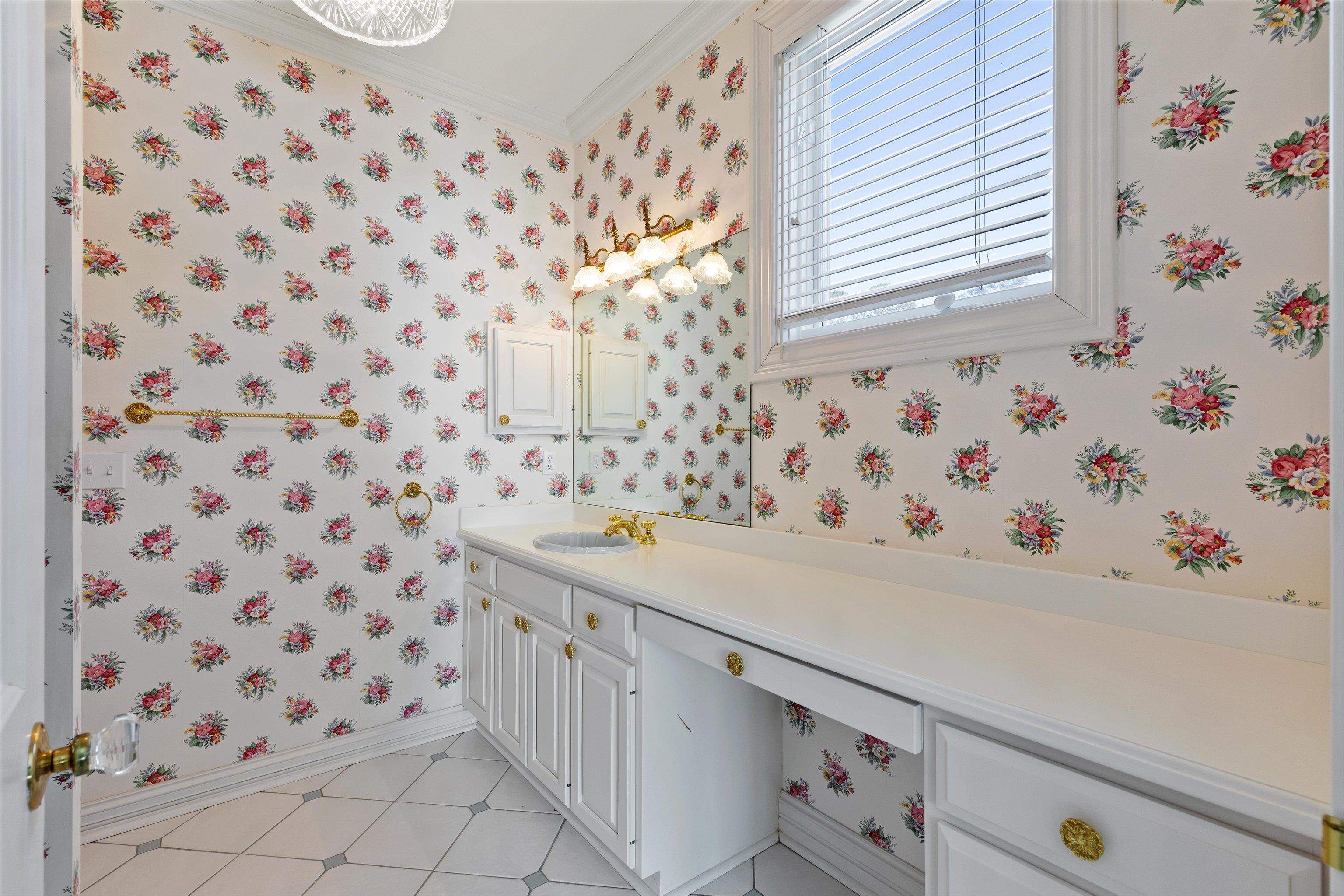 540 Woodfern Court