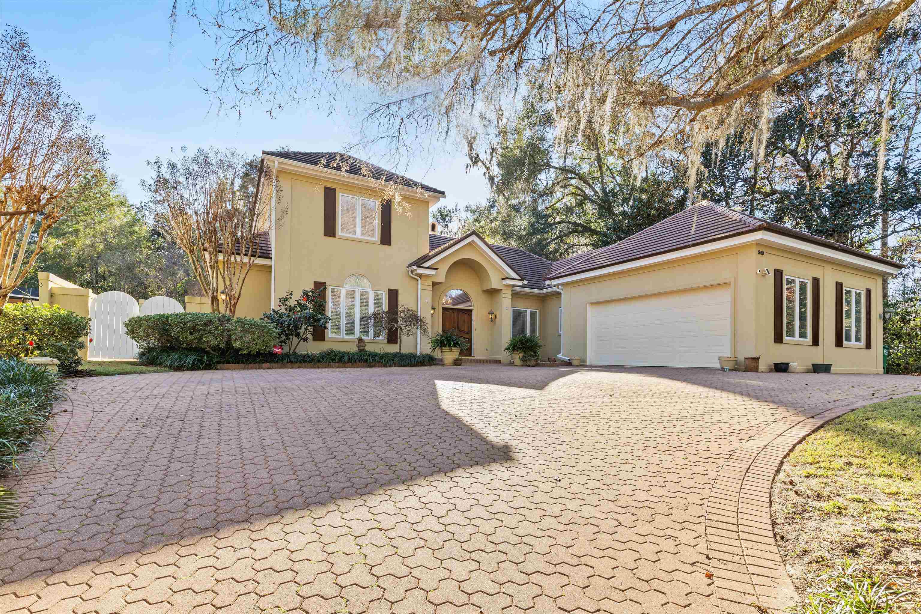 540 Woodfern Court