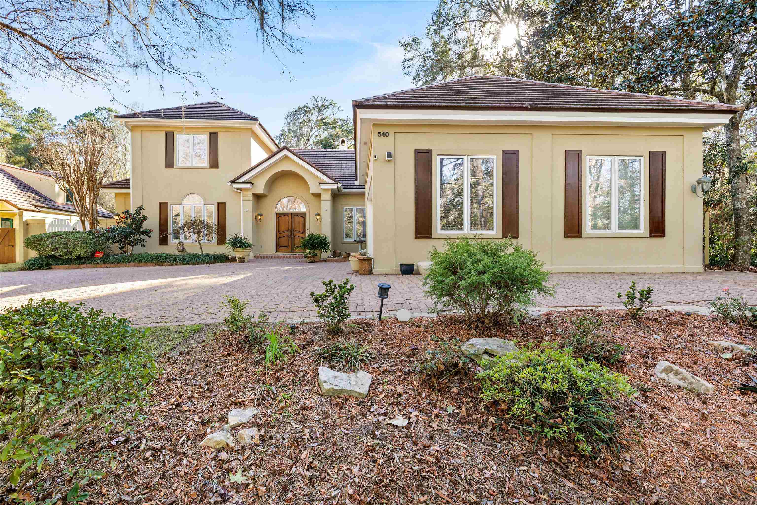 540 Woodfern Court