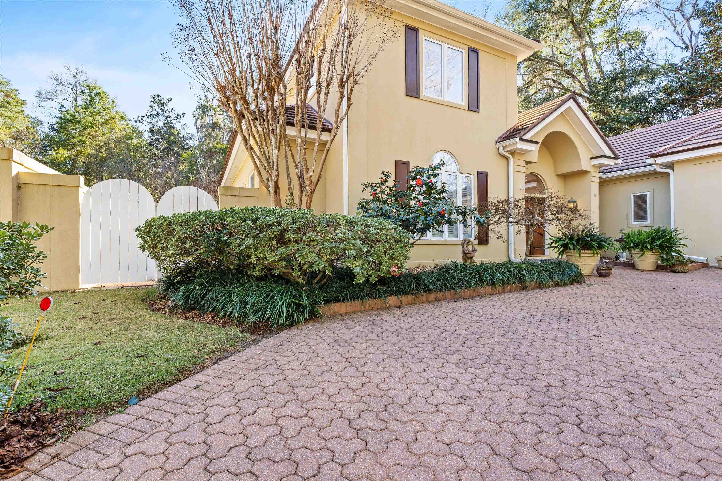540 Woodfern Court