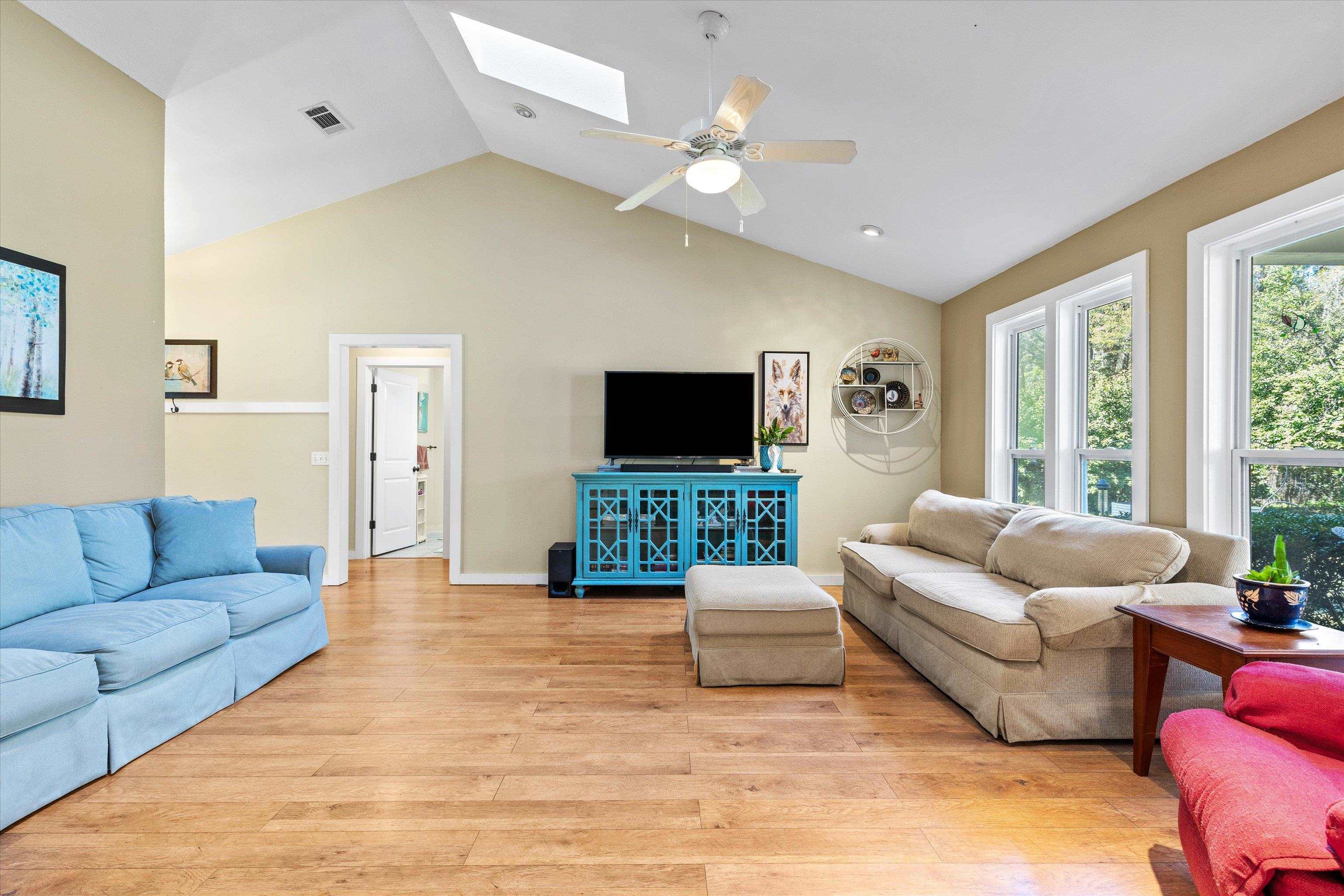 1928 Harriet Drive