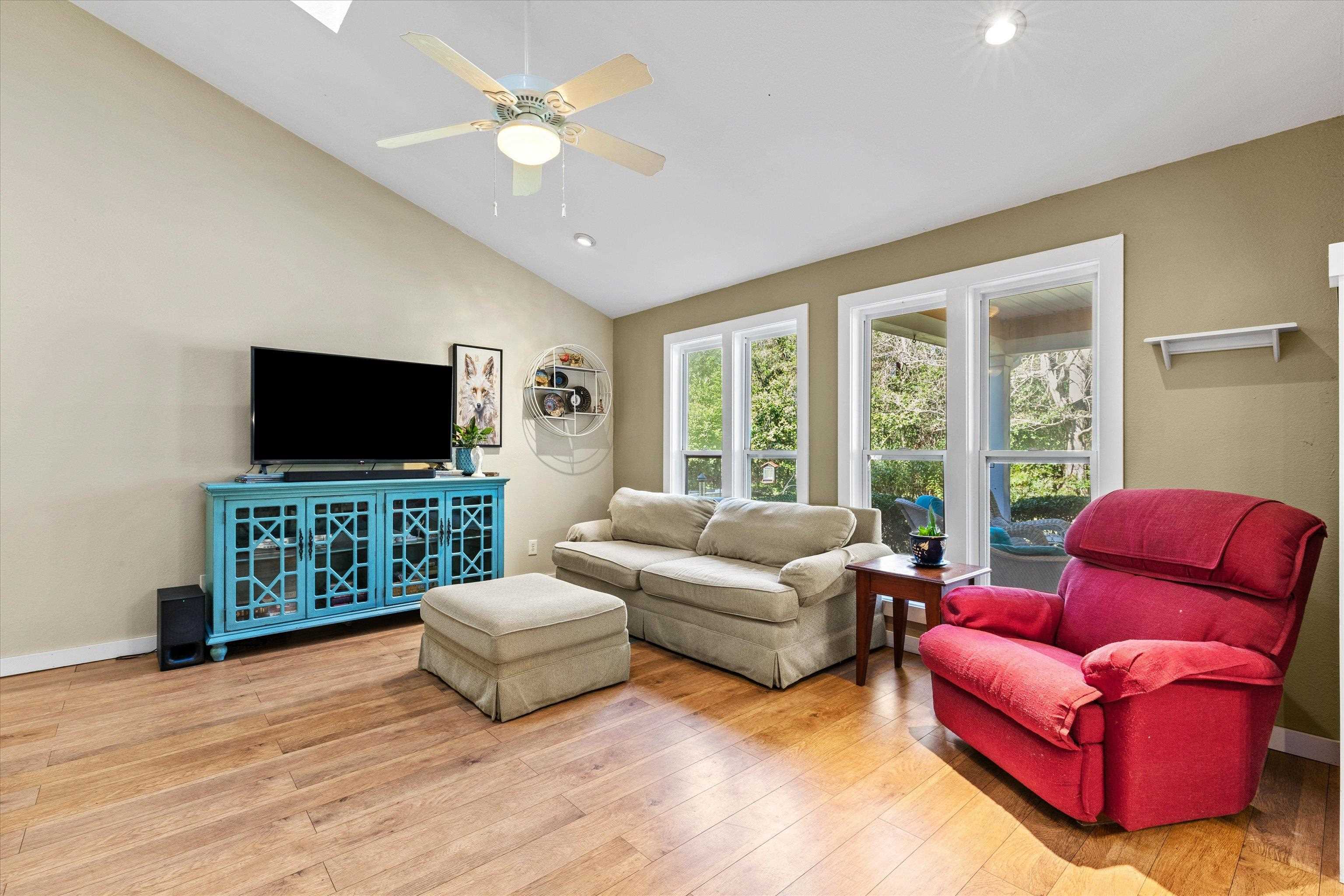 1928 Harriet Drive