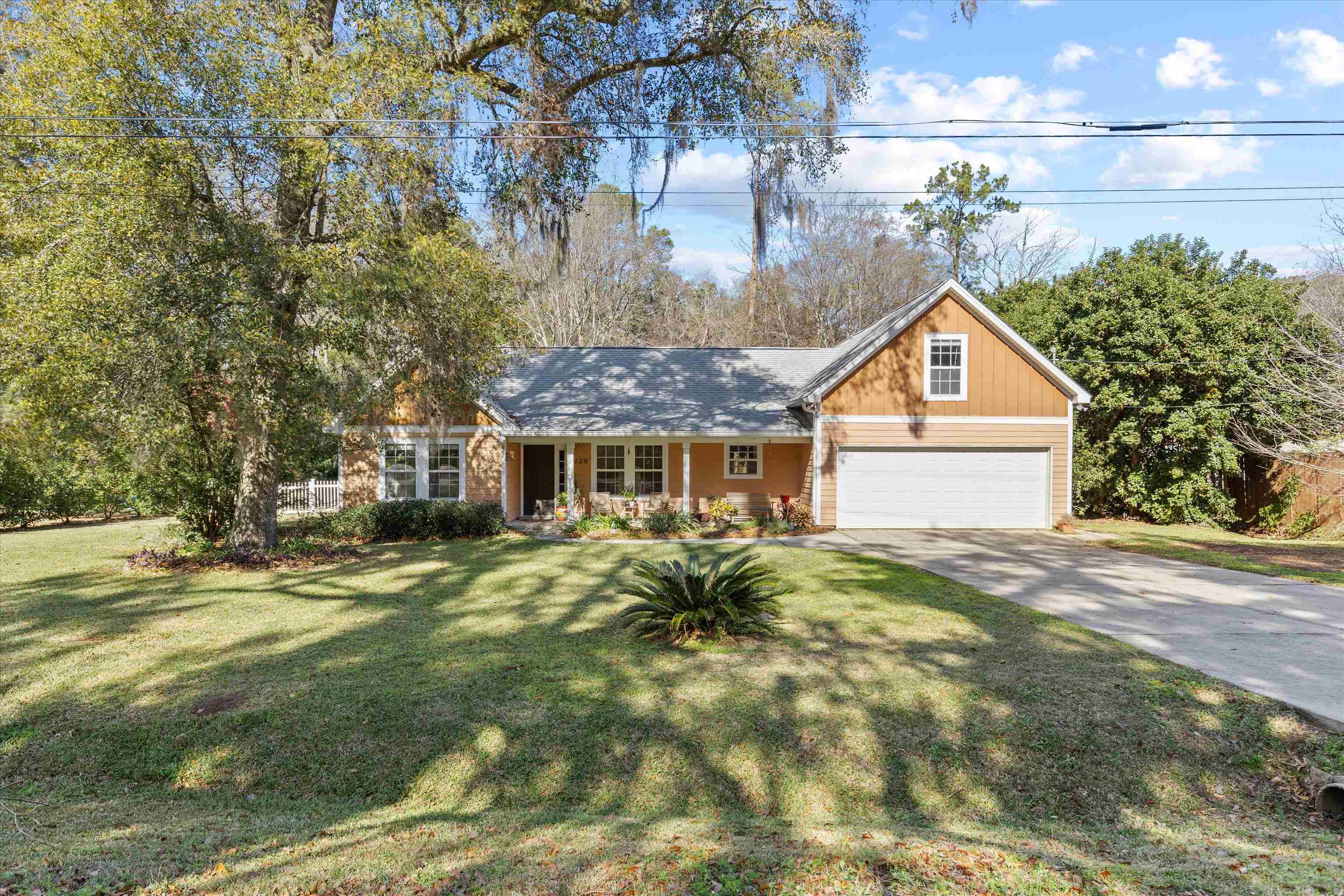 1928 Harriet Drive