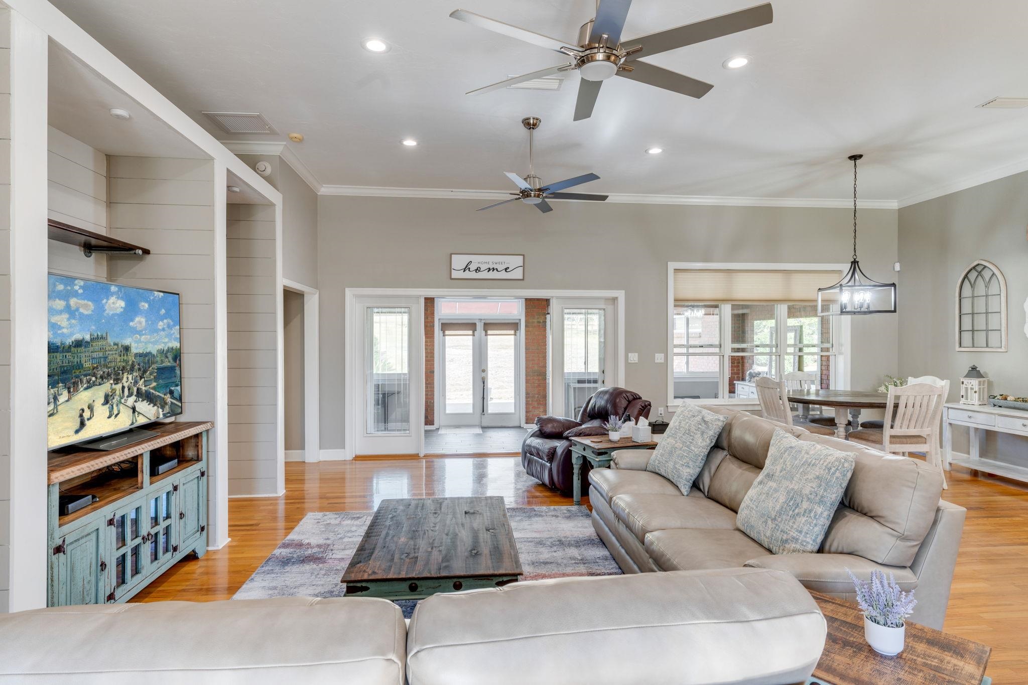 2500 LAKEFAIR Drive