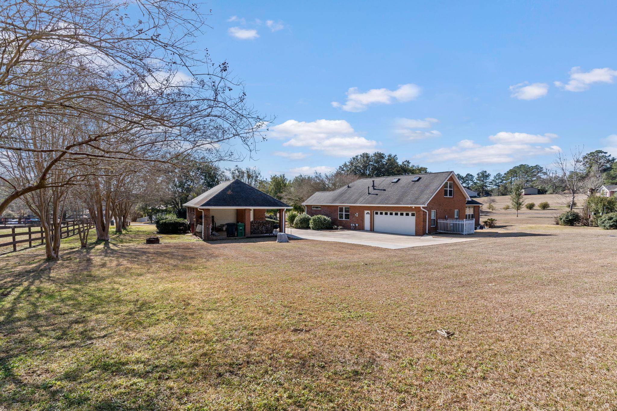 2500 LAKEFAIR Drive