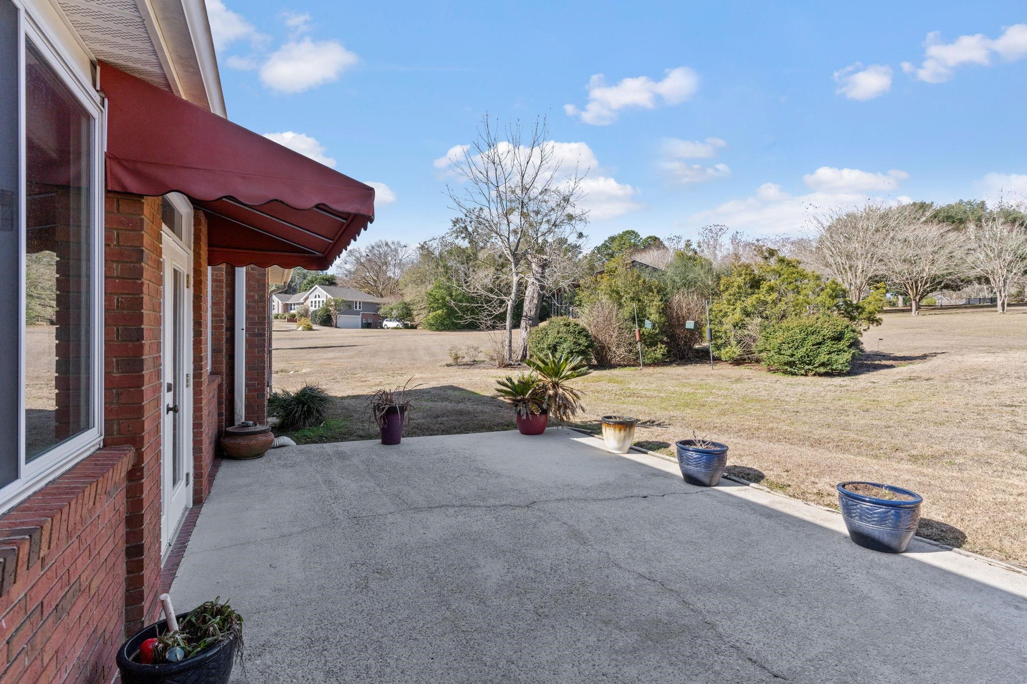 2500 LAKEFAIR Drive