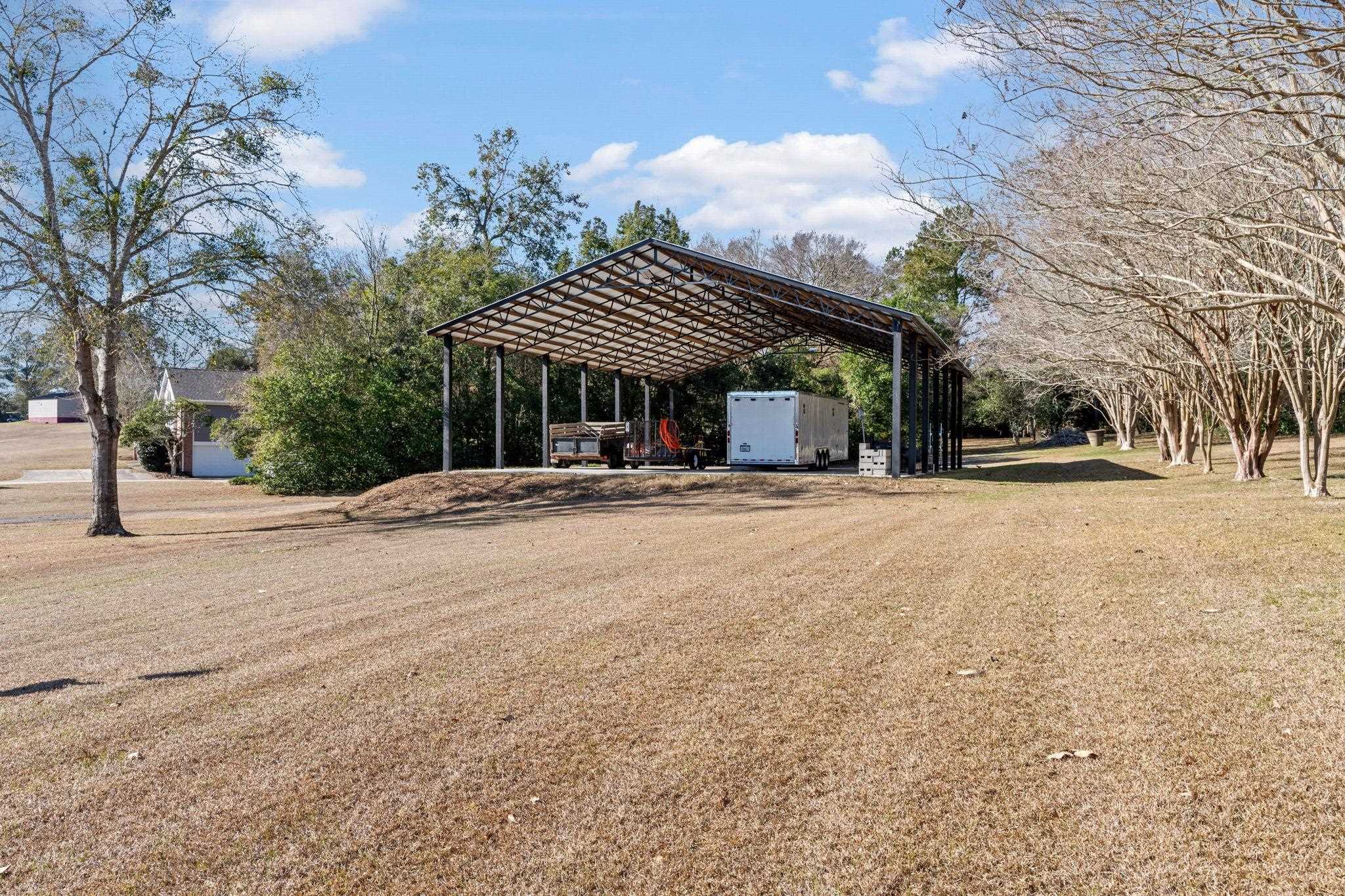 2500 LAKEFAIR Drive