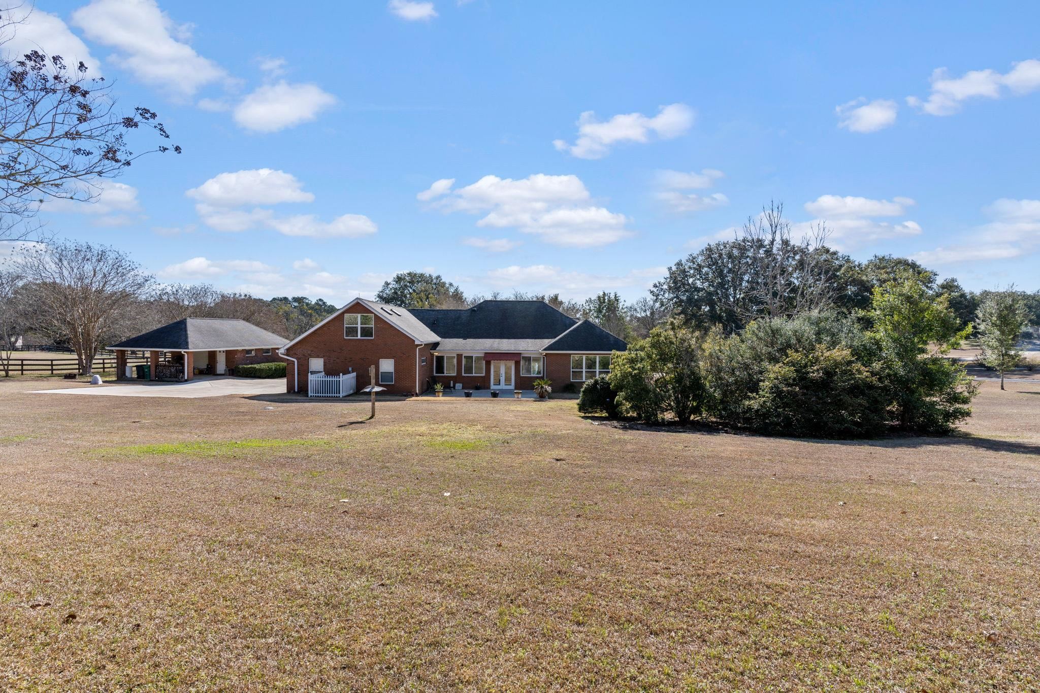 2500 LAKEFAIR Drive